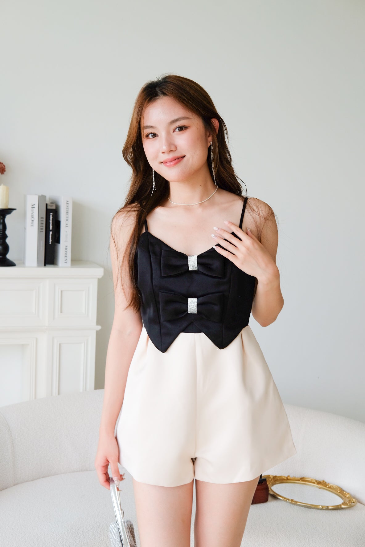 Mae V Neck Ribbon Romper (Black)