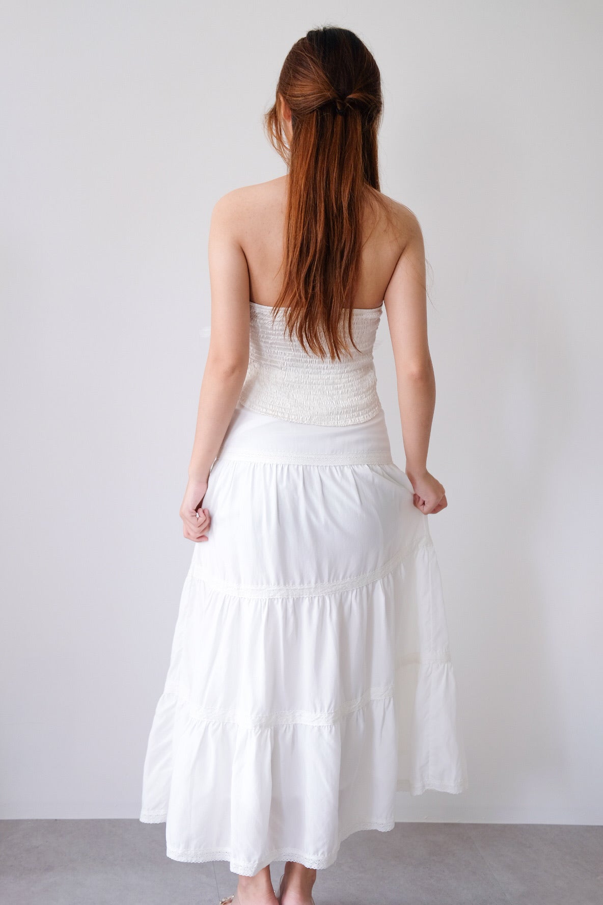 White High-Waist Knit Maxi Skirt