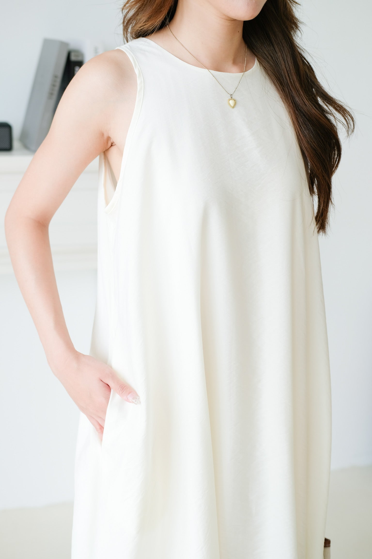 Weekend Maxi Shift Dress (Cream)
