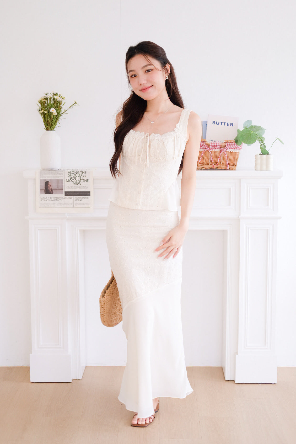 Janice Eyelet Ruched Top (Cream)