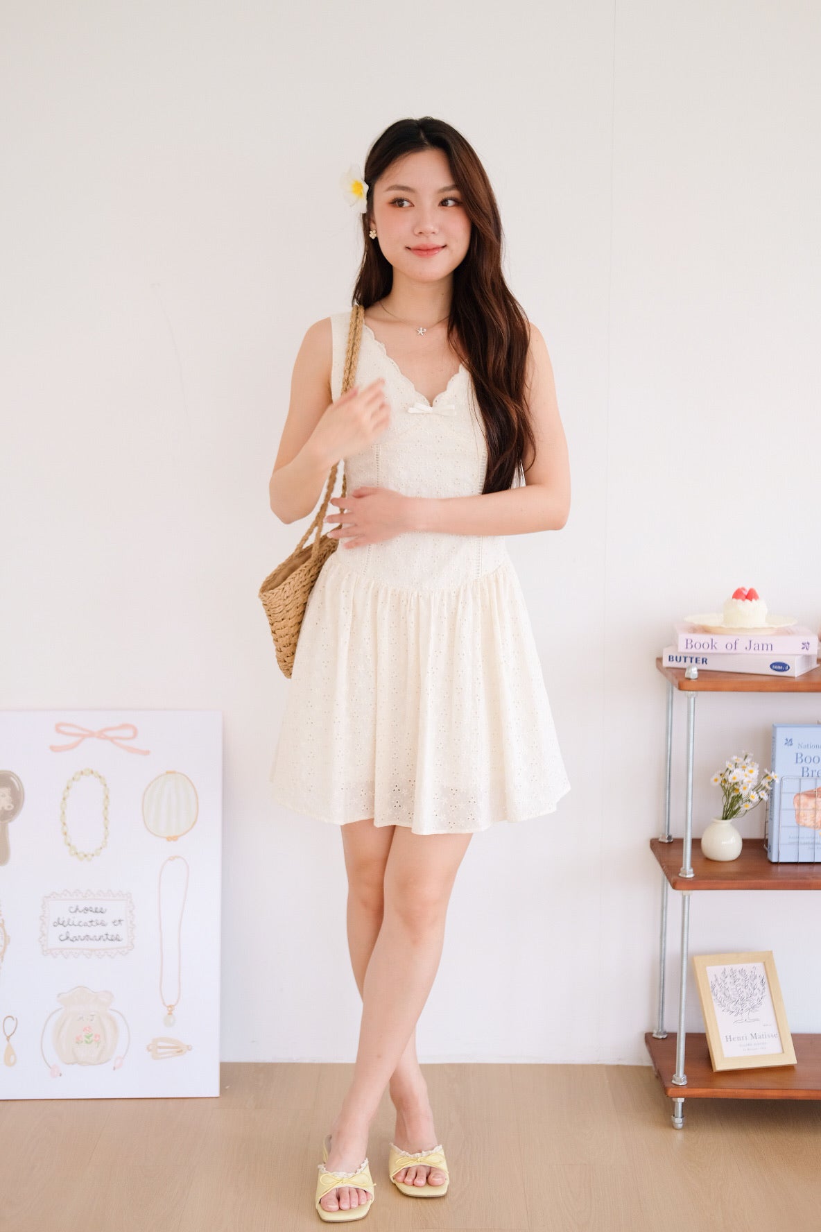 Reyna V Neck Eyelet Skater Dress (Cream)