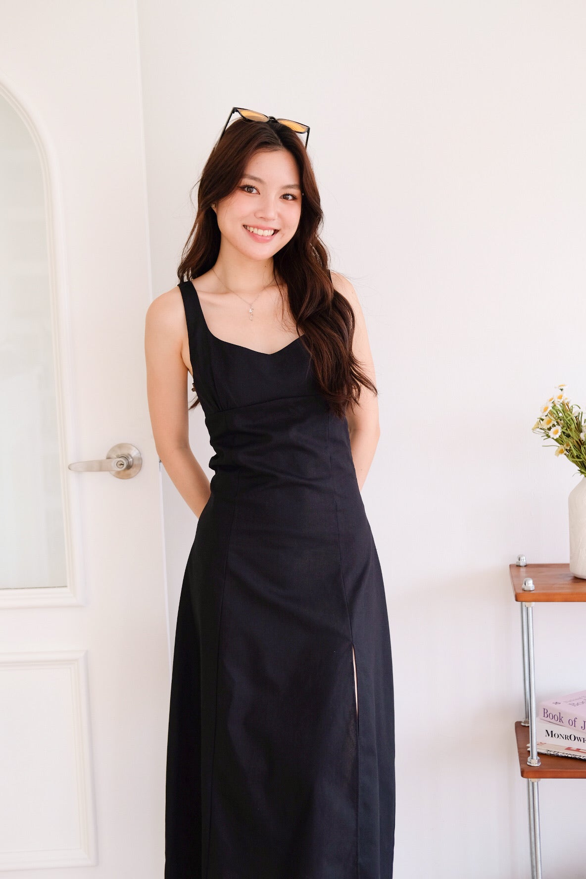 Clover Linen Slit Dress (Black)