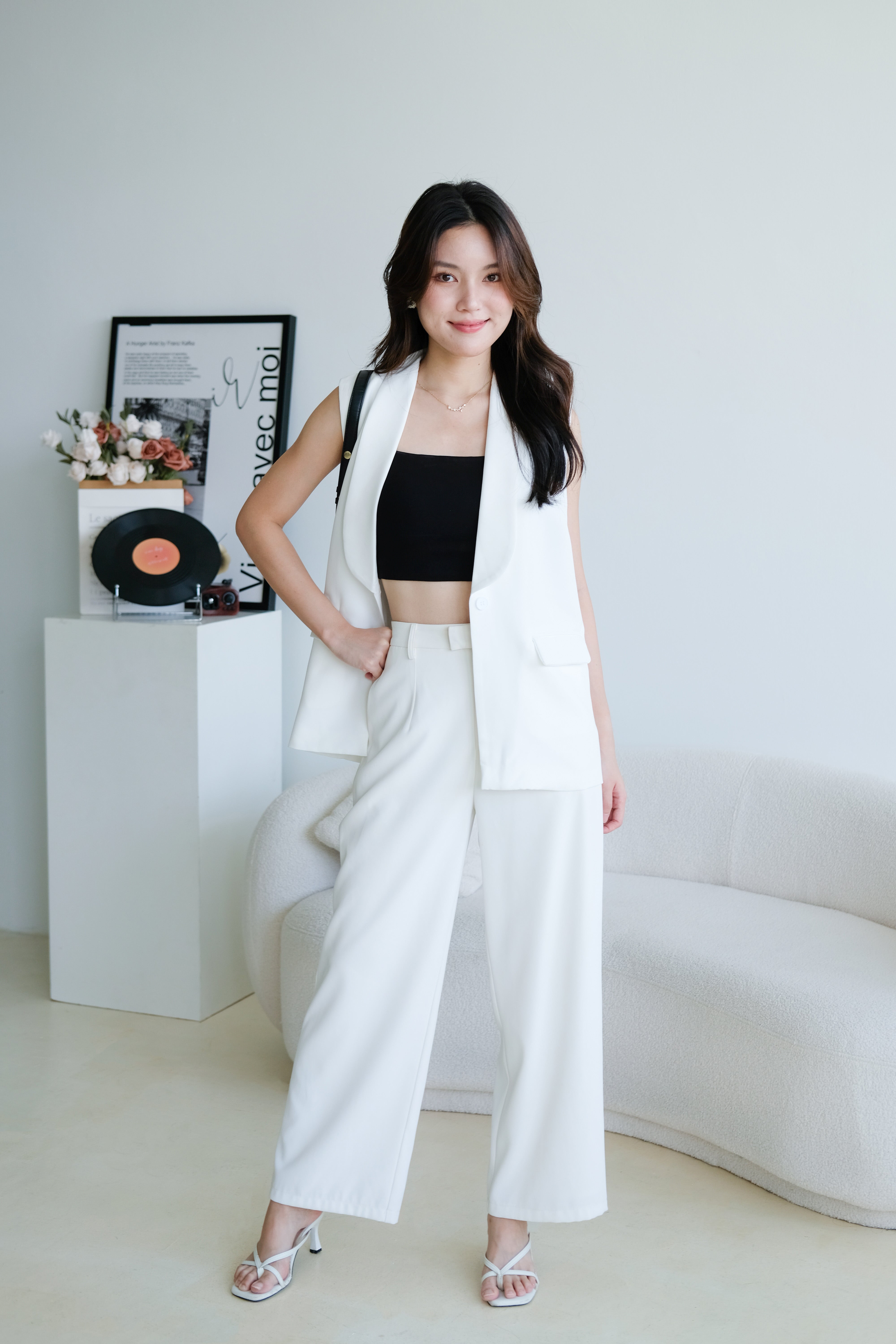 Zora Blazer Long Vest (White)