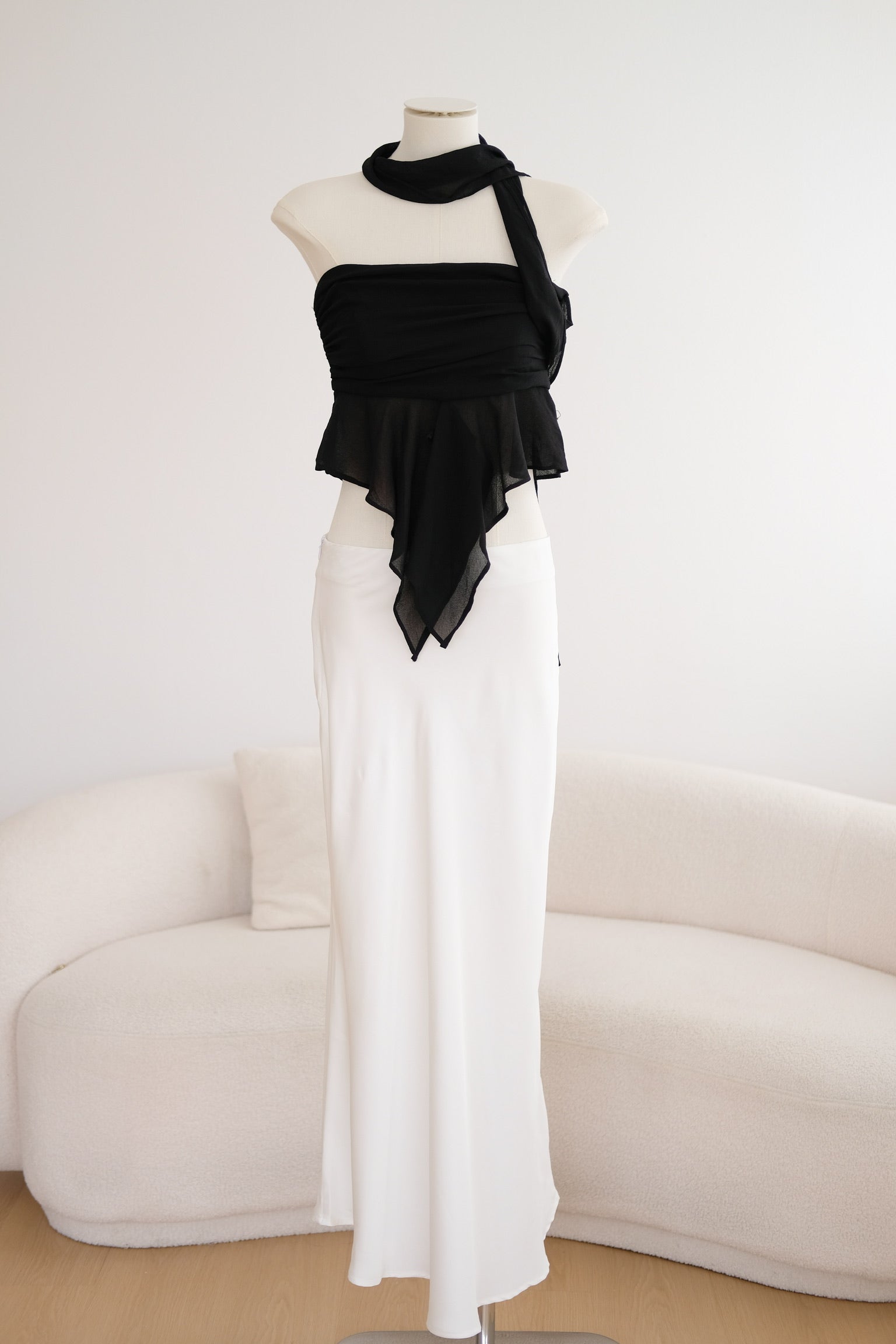 Tube Ruffle Top (Black)