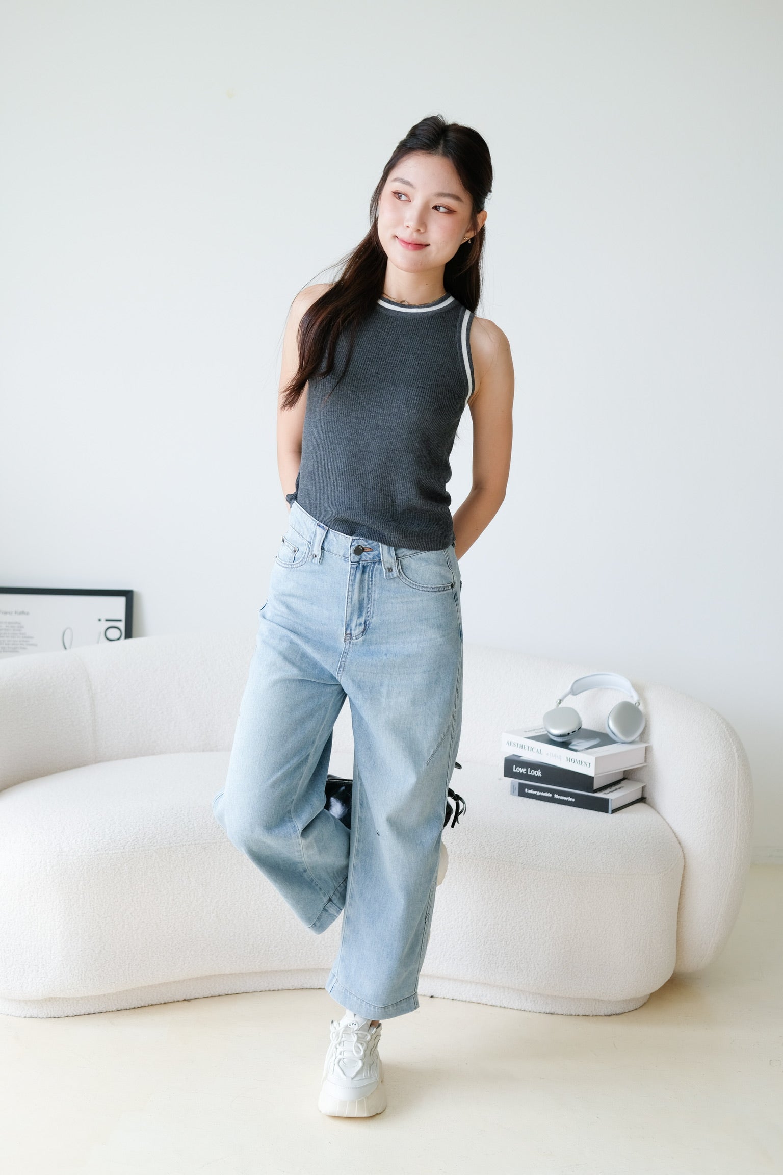 Barrel Wide Denim Jeans (Light Blue)