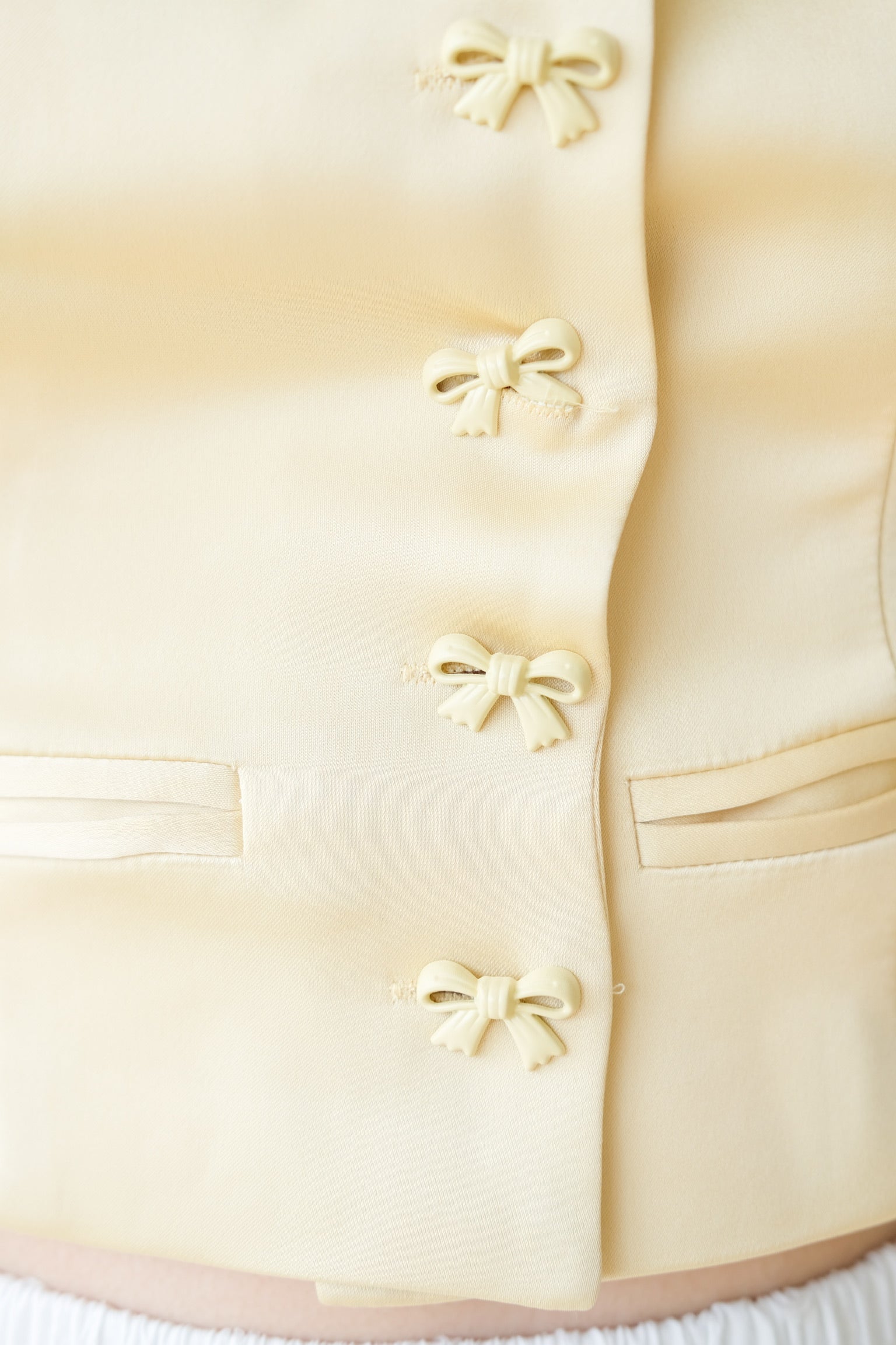Maribelle Ribbon Scoop Top (Lemonade Yellow)
