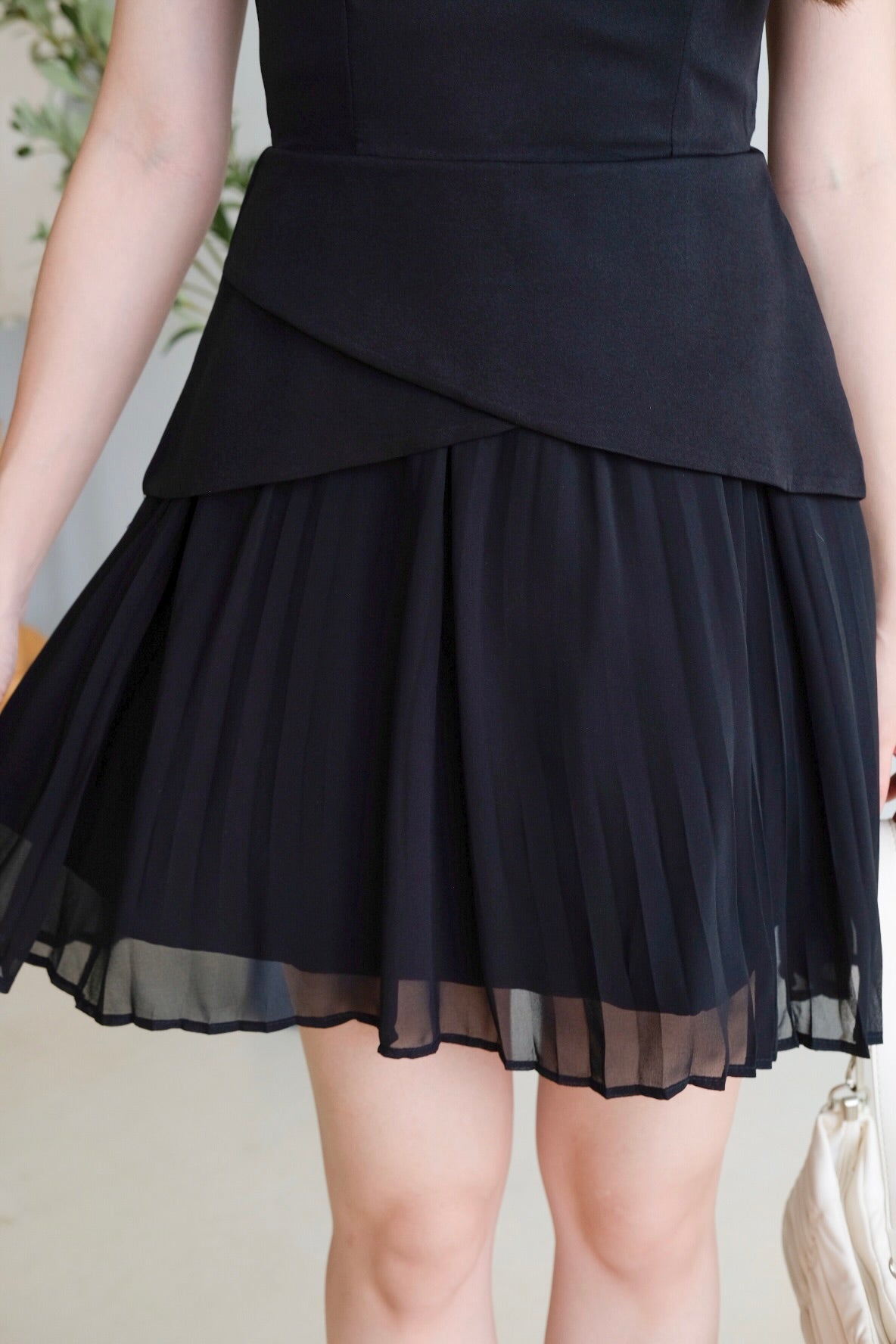 Belinda Contrast Hem Dress (Black)