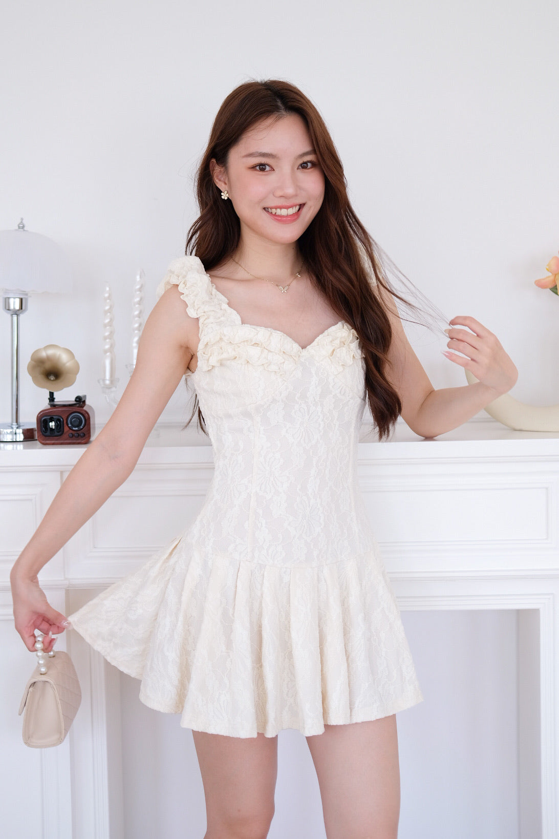 Lovell Lace Ruffle Dress (Cream)