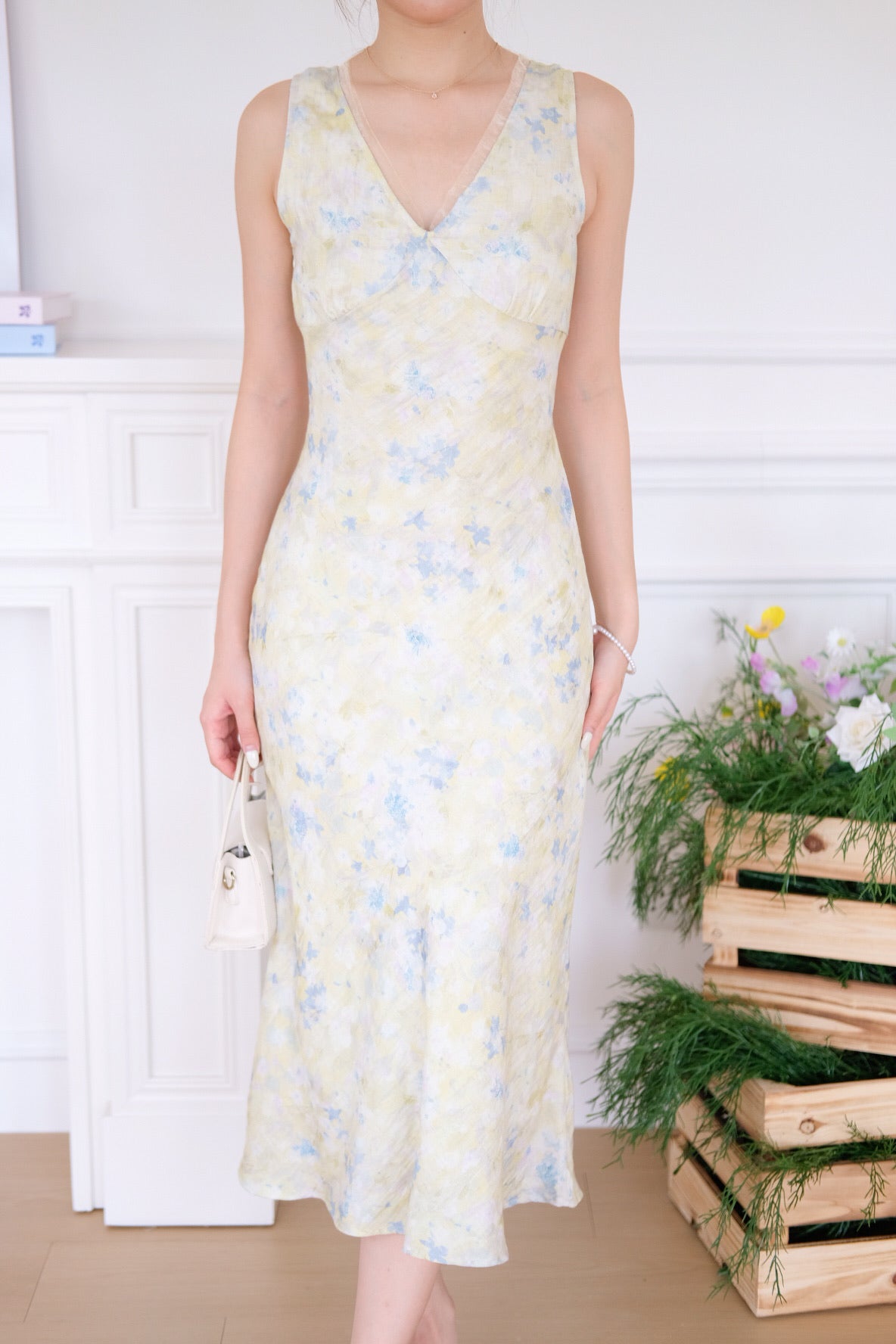Lilies V Neck Maxi Dress (Light Yellow)