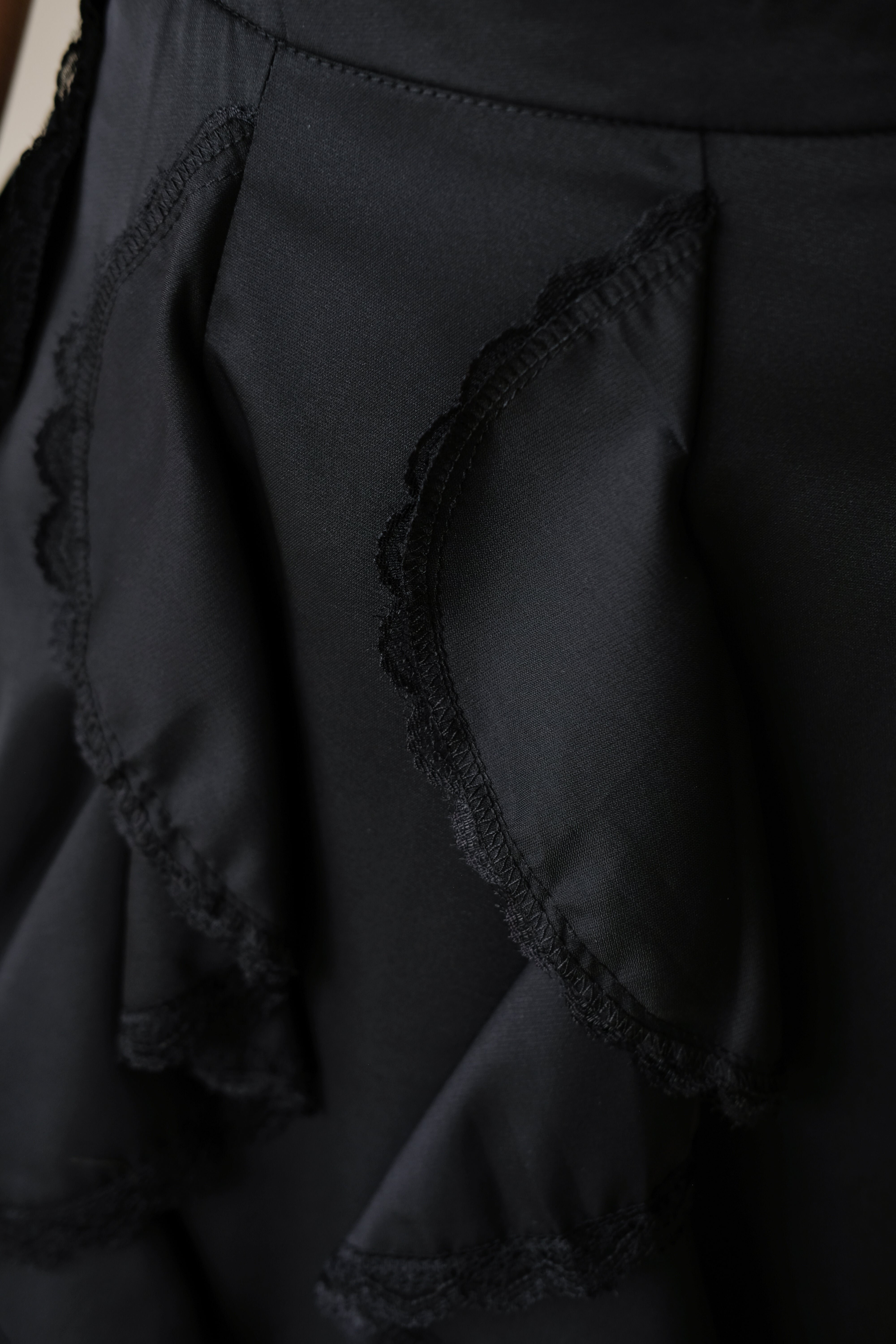 Winnie Ruffle Flare Skirt (Black)