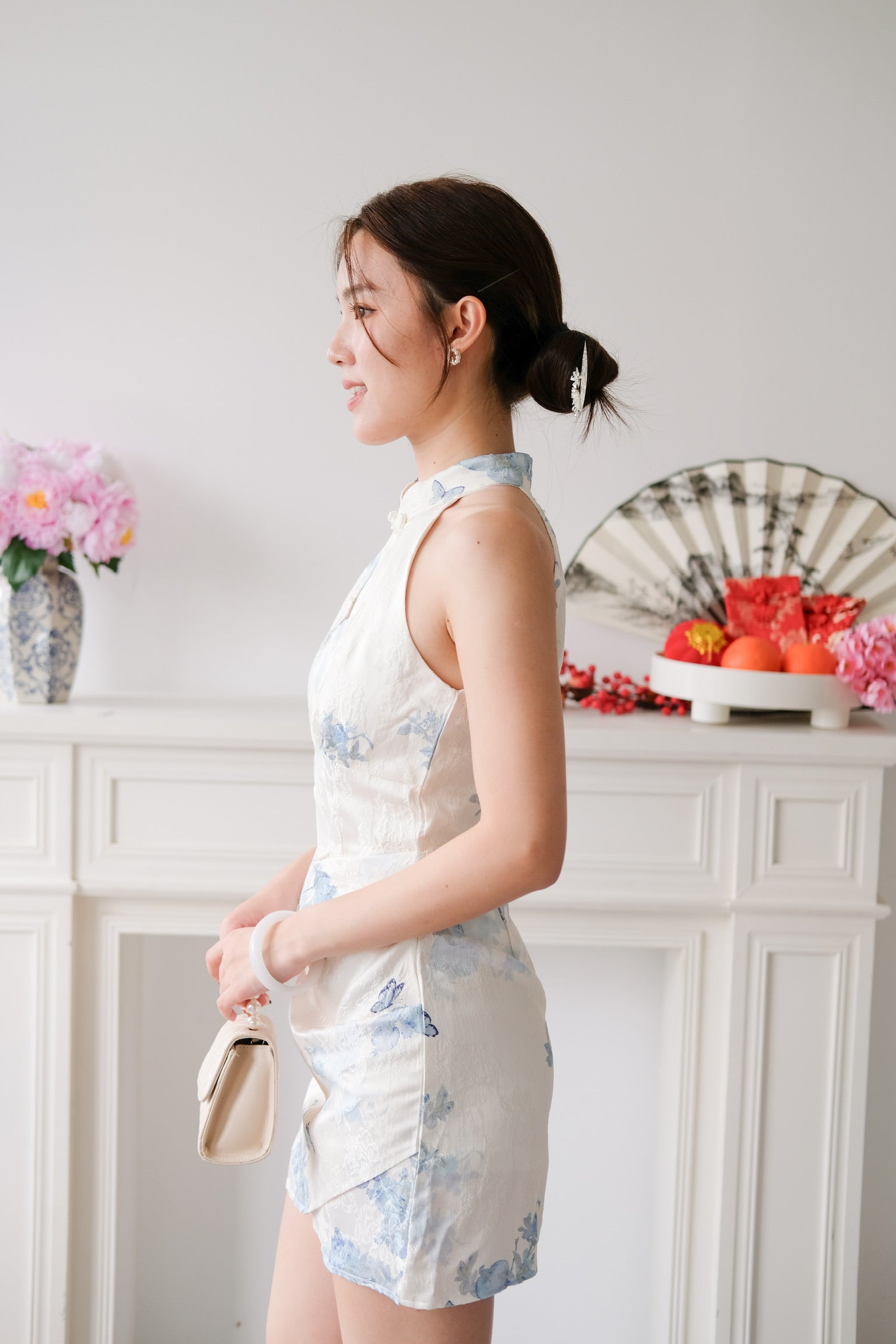 Yu Jin Halter Floral Tulip Cheongsam (White Blue)