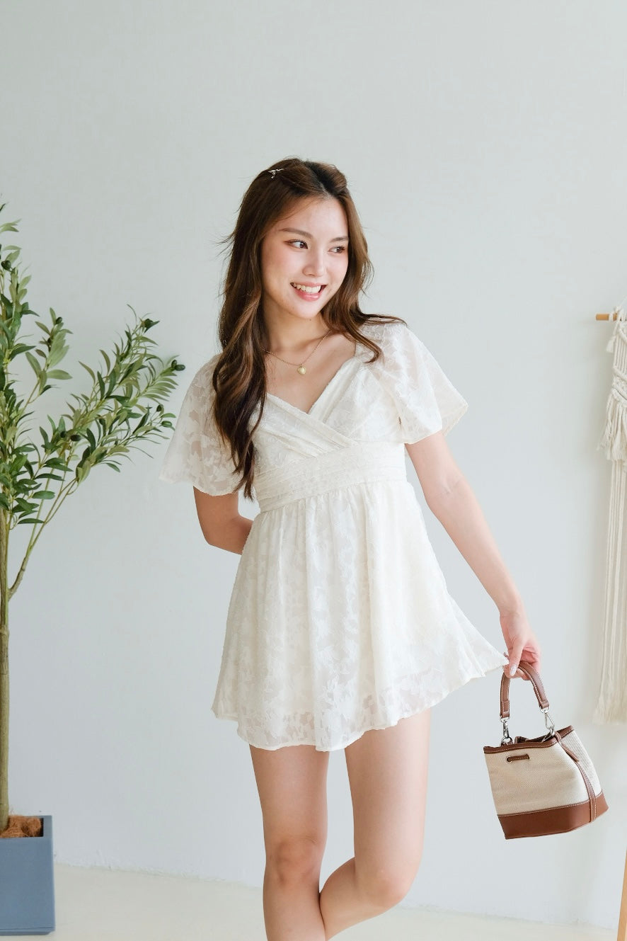 Eloise Flutter Sleeve Dress (Cream)