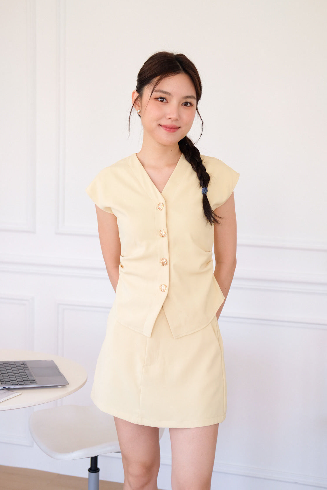 Jarelle Metallic Button Set (Yellow)