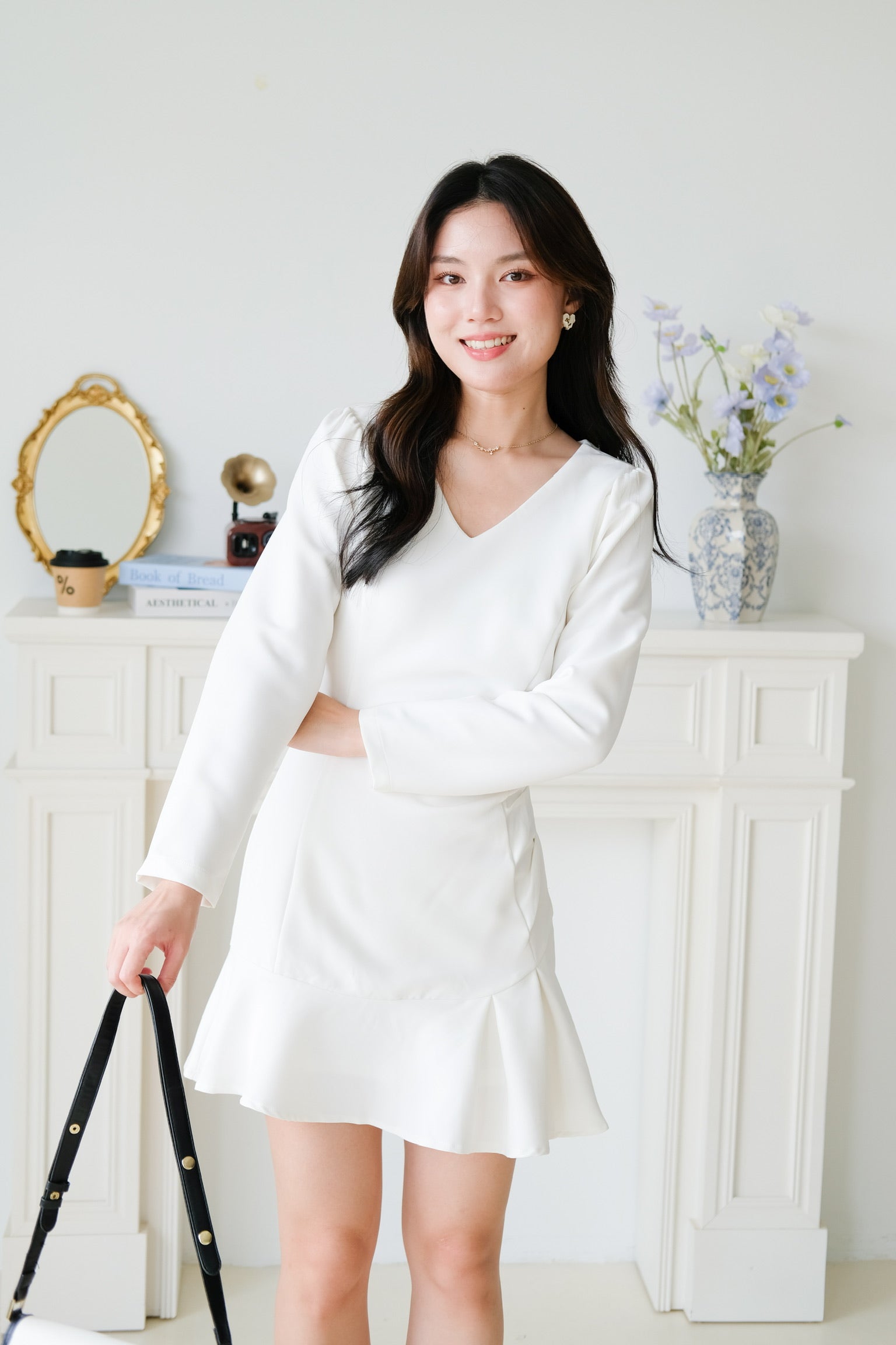 Phoebe Sleeves Ruffle Dress (White)