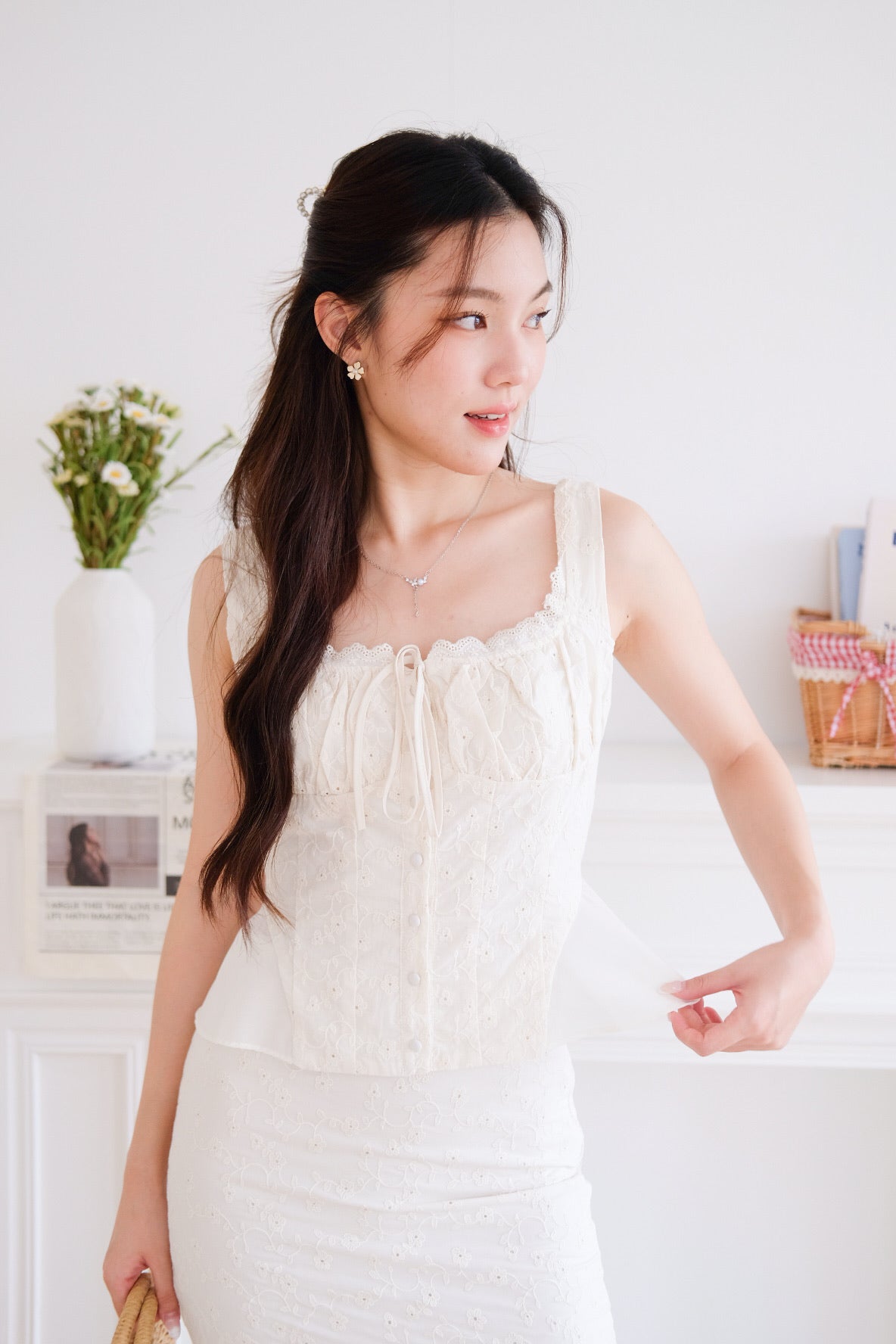 Janice Eyelet Ruched Top (Cream)