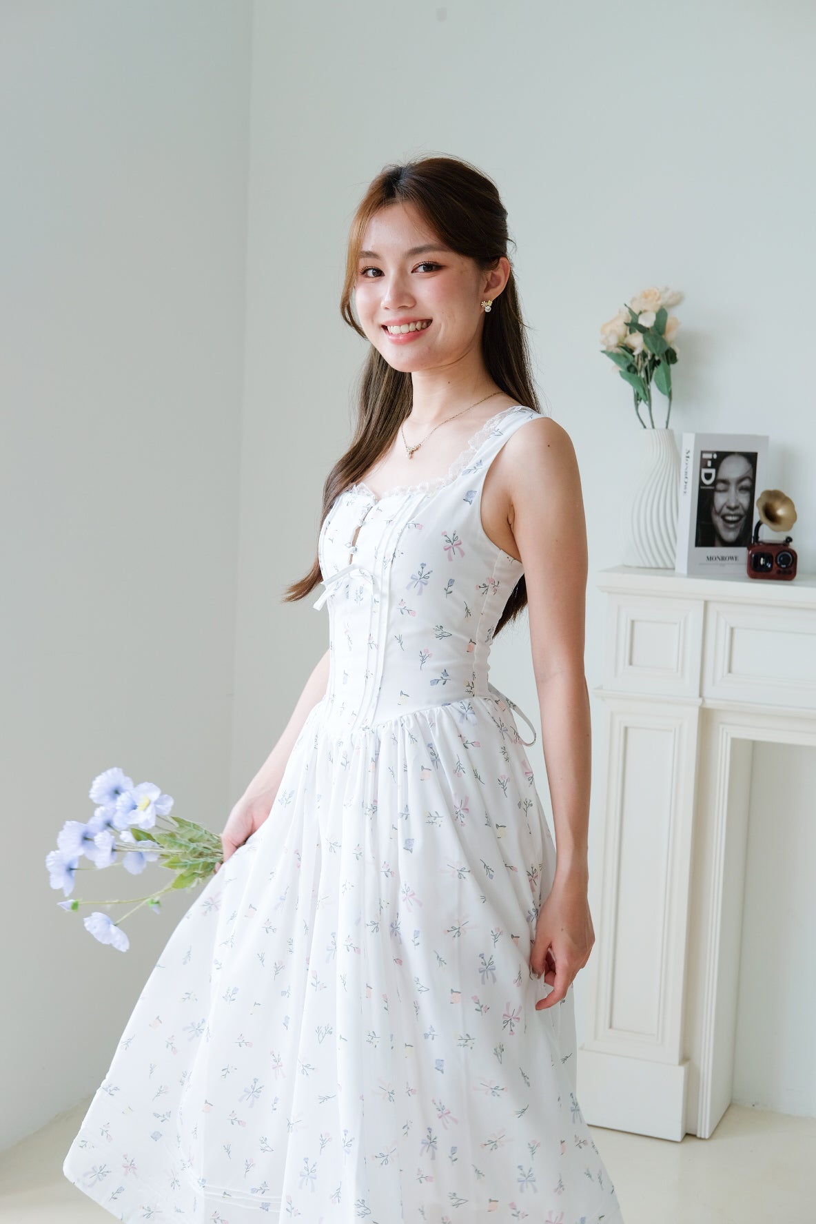 Hallie Floral Lace Corset Maxi Dress (White)