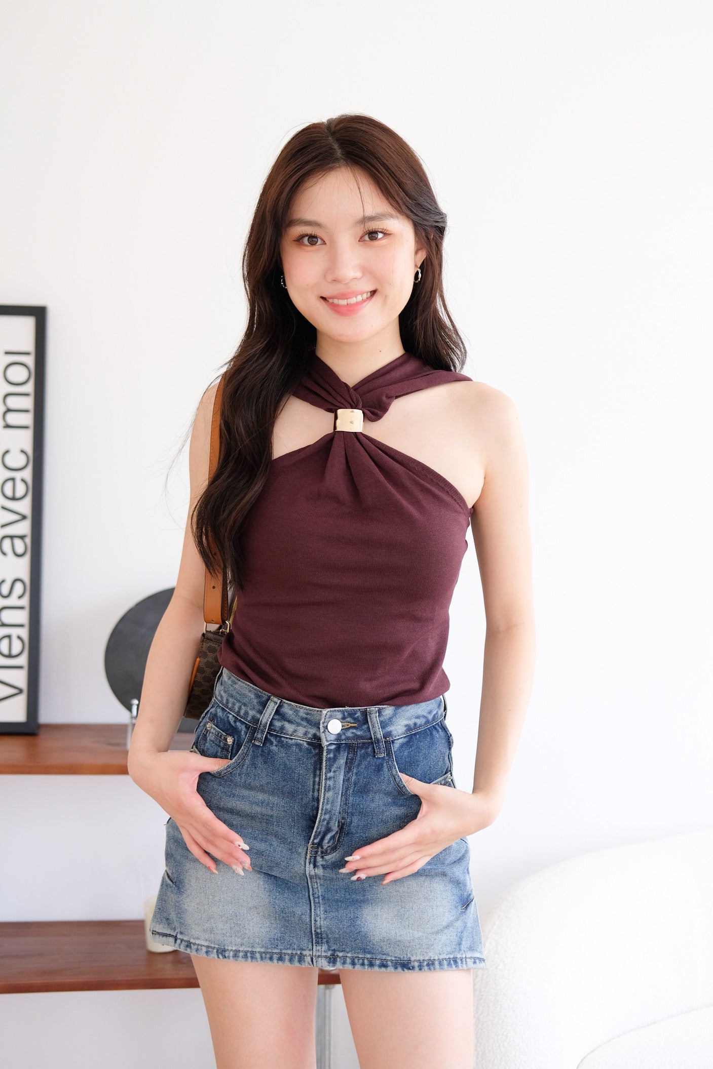 Suezette Halter Gold Ornament Knit Top (Brown)