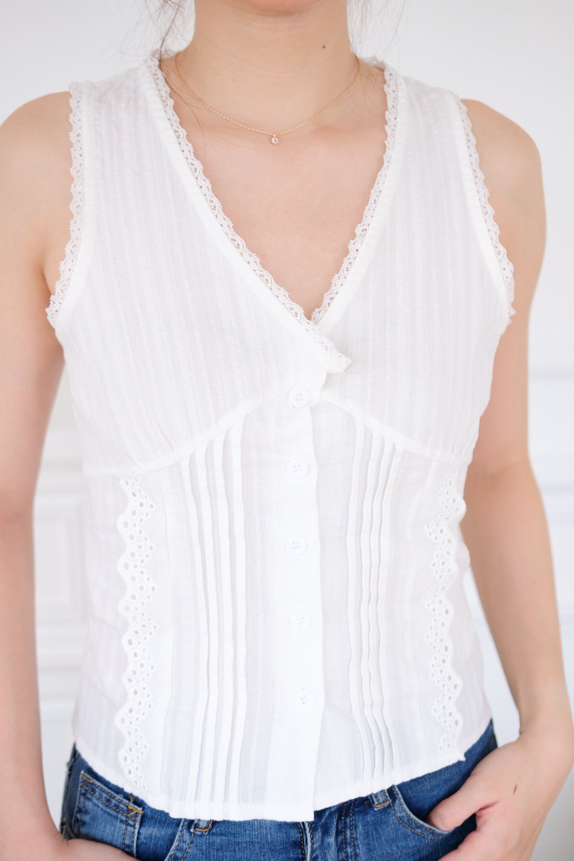 Talia V Neck Pleated Top (White)