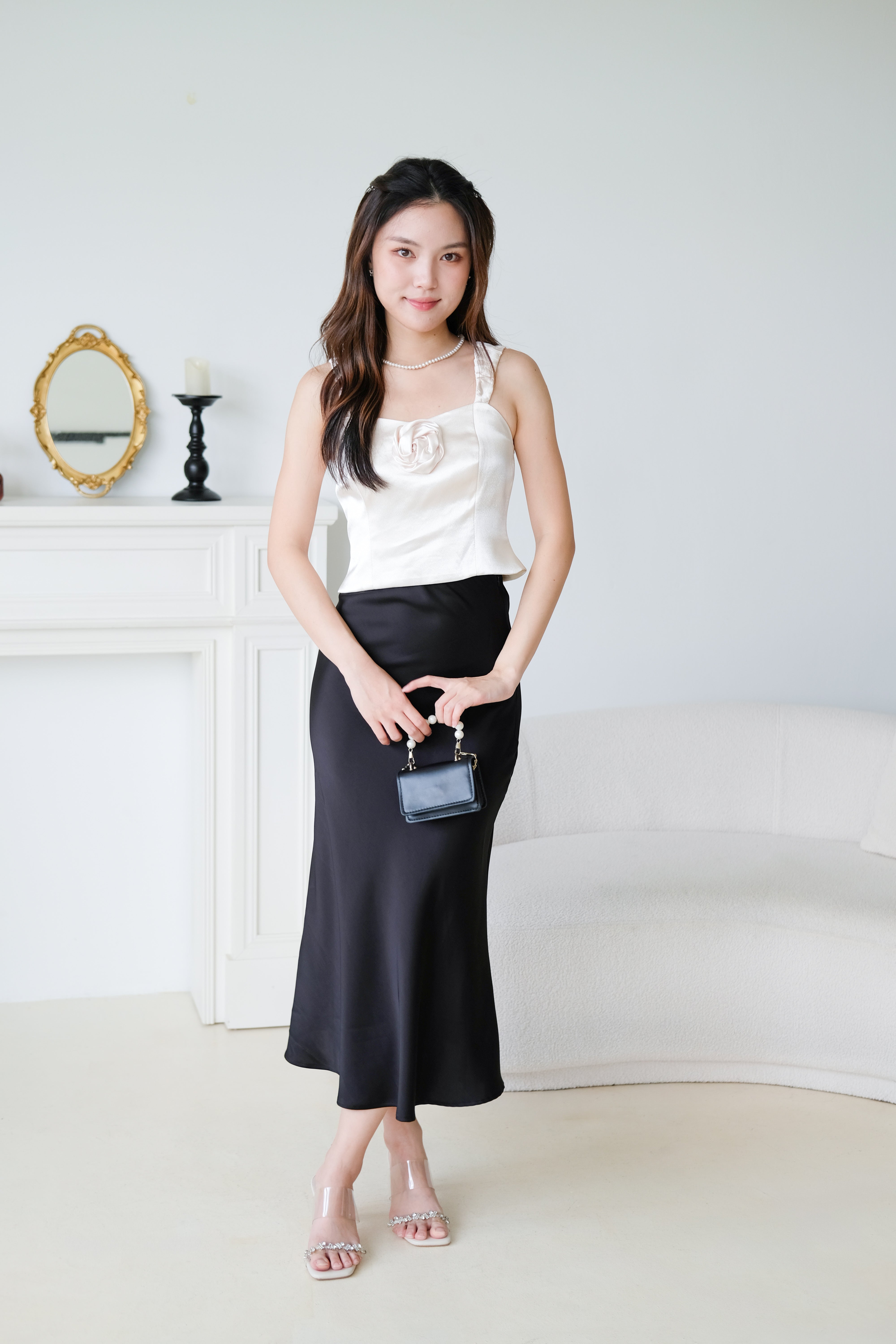 Amaris Satin Bubble Ruched Strap Crop Top (Champagne)