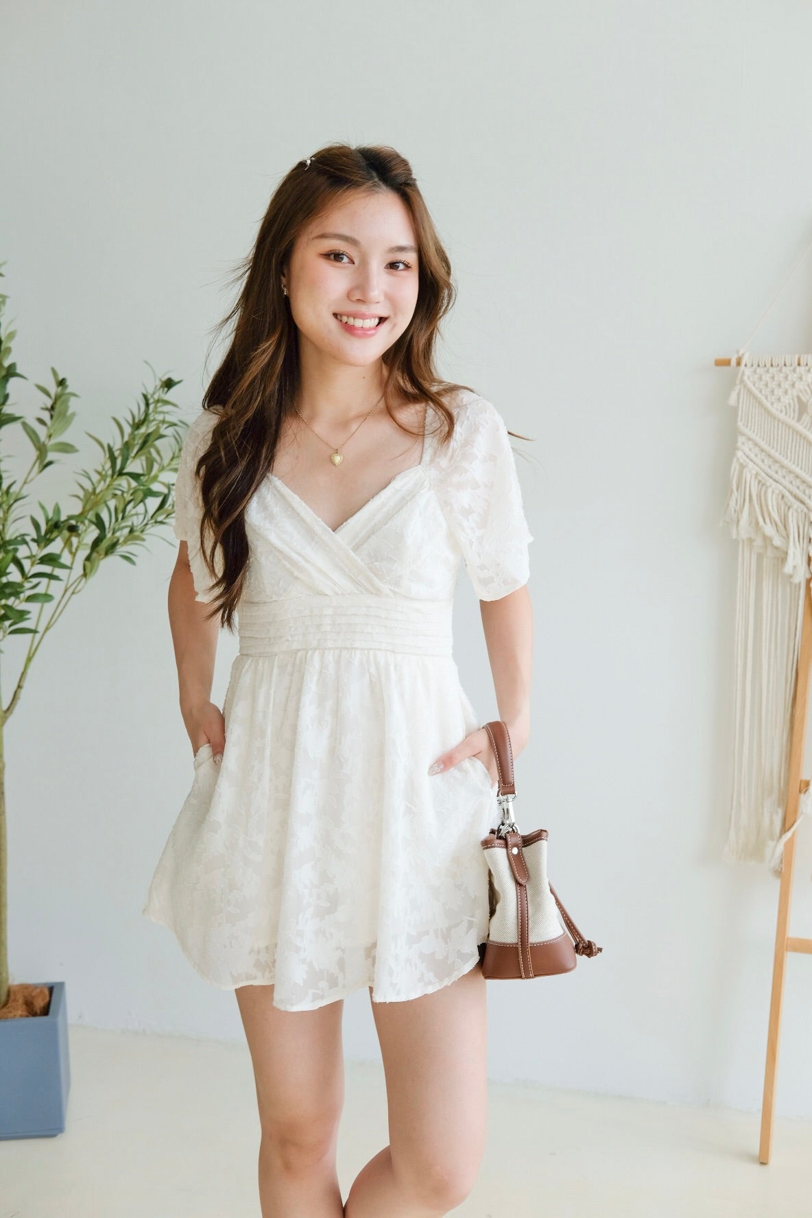 Eloise Flutter Sleeve Dress (Cream)