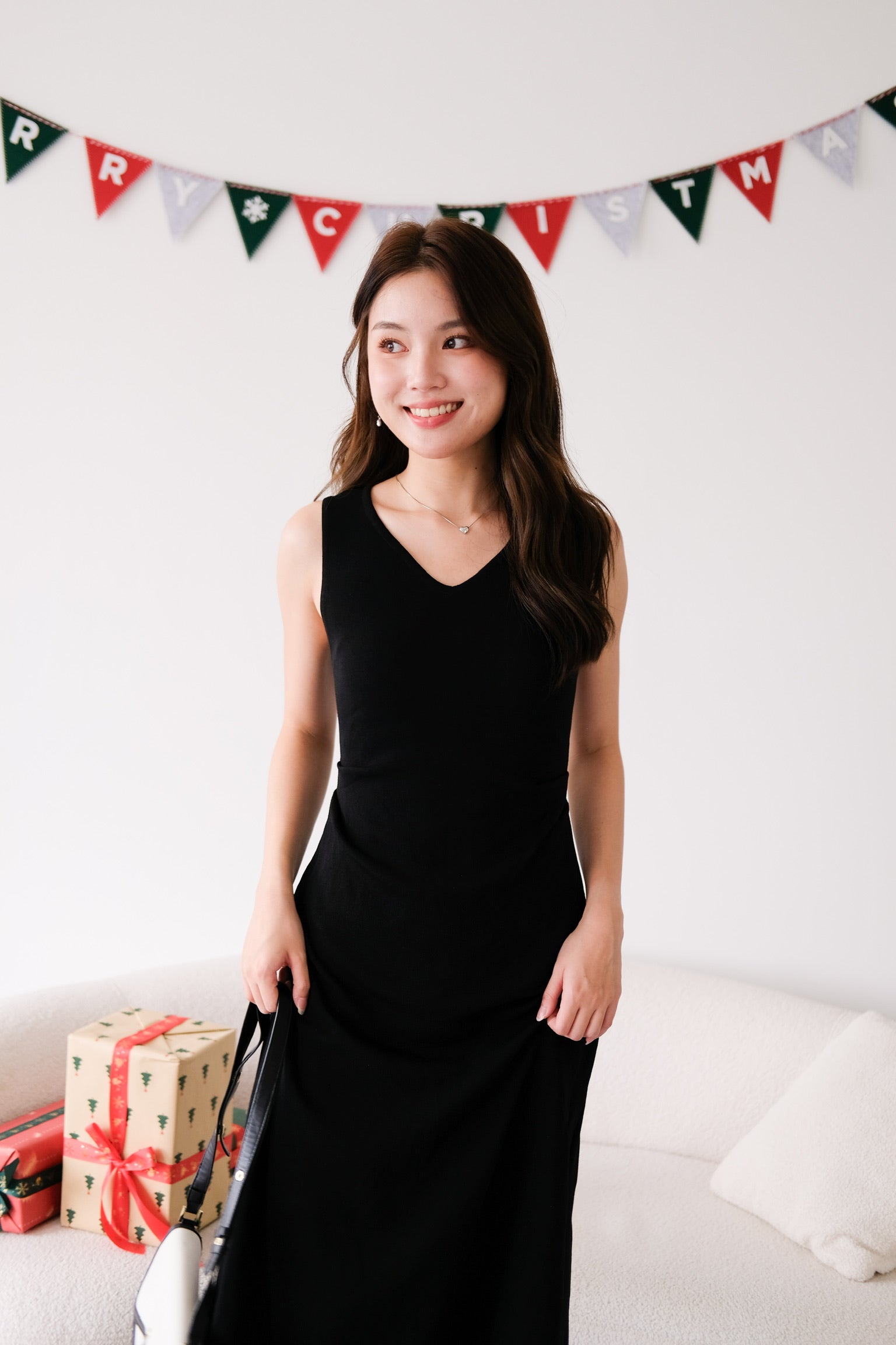 Roxanne Knit Comfy Midaxi Dress (Black)