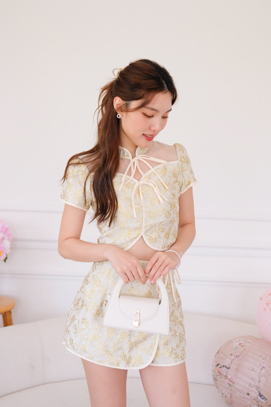 财源滚滚 Fortune Ribbon Floral Cheongsam Set (Gold)