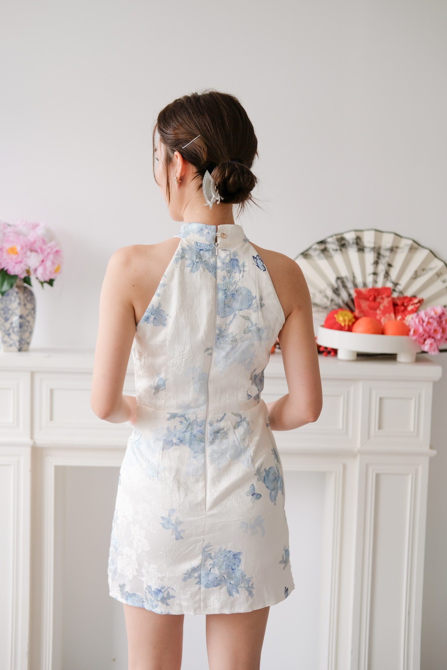 Yu Jin Halter Floral Tulip Cheongsam (White Blue)