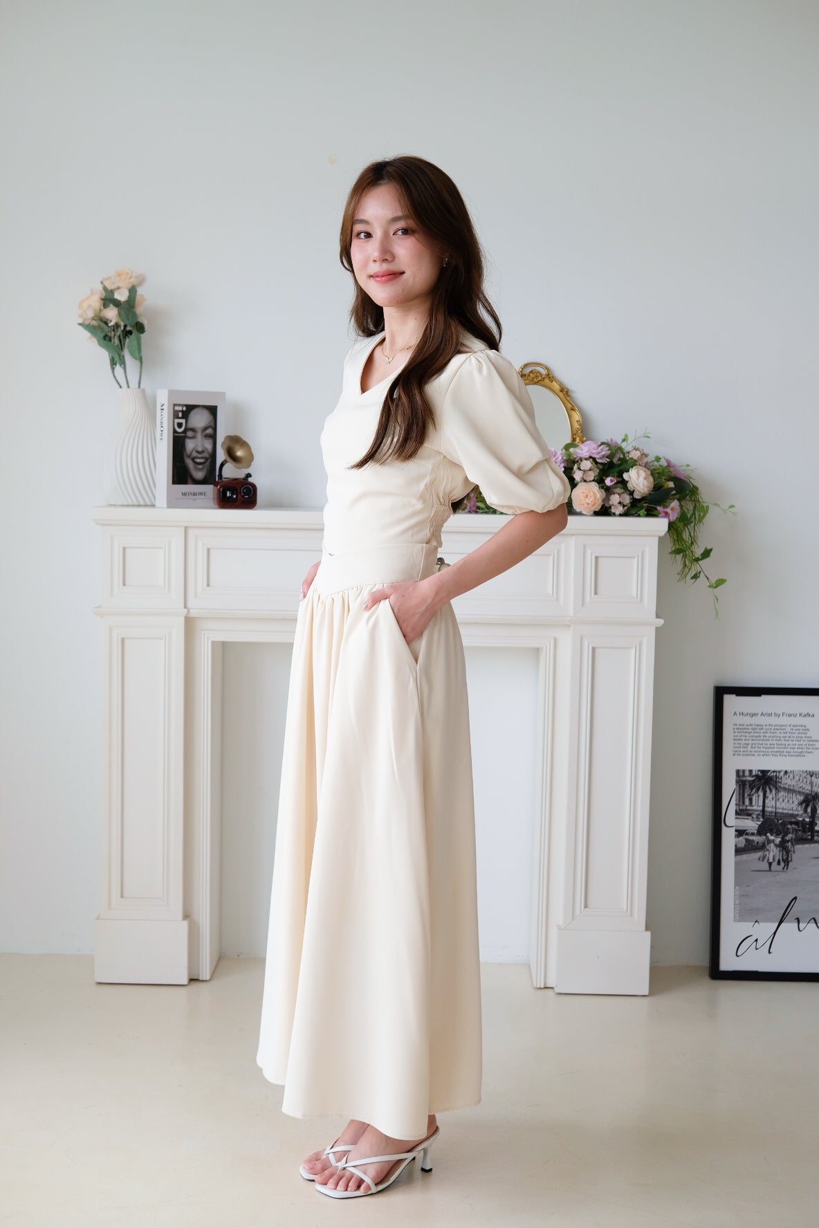 Laura Puffy Crop Top (Cream)