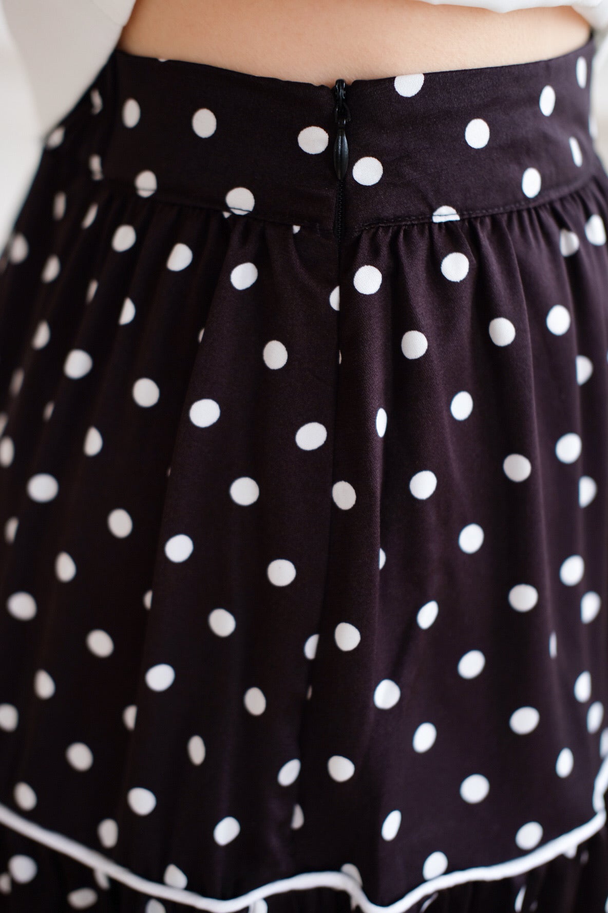 Alva Vintage Contrast A Line Skirt (Polka Black)