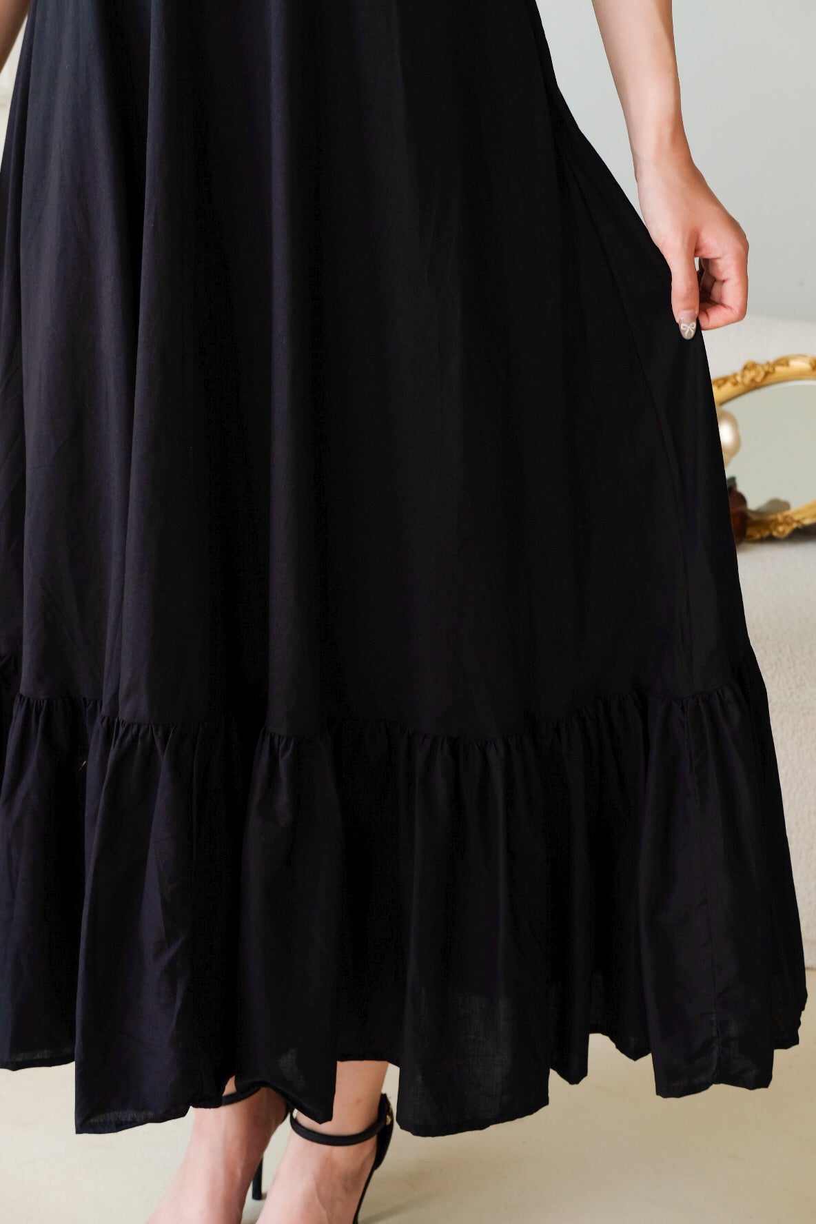 Delanie Sweetheart Ruffle Maxi Dress (Black)