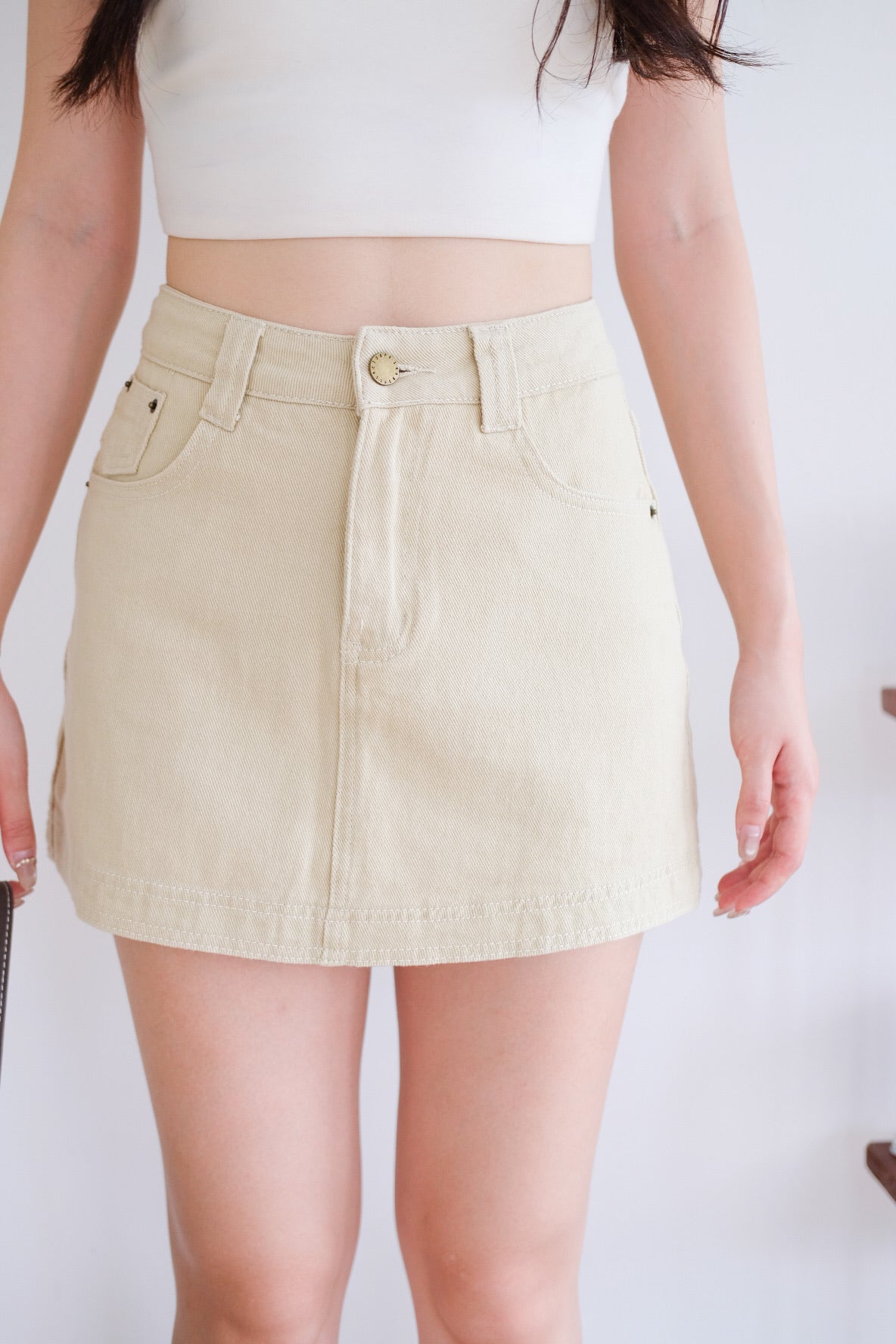 Levin Denim Skorts (Light Khaki)