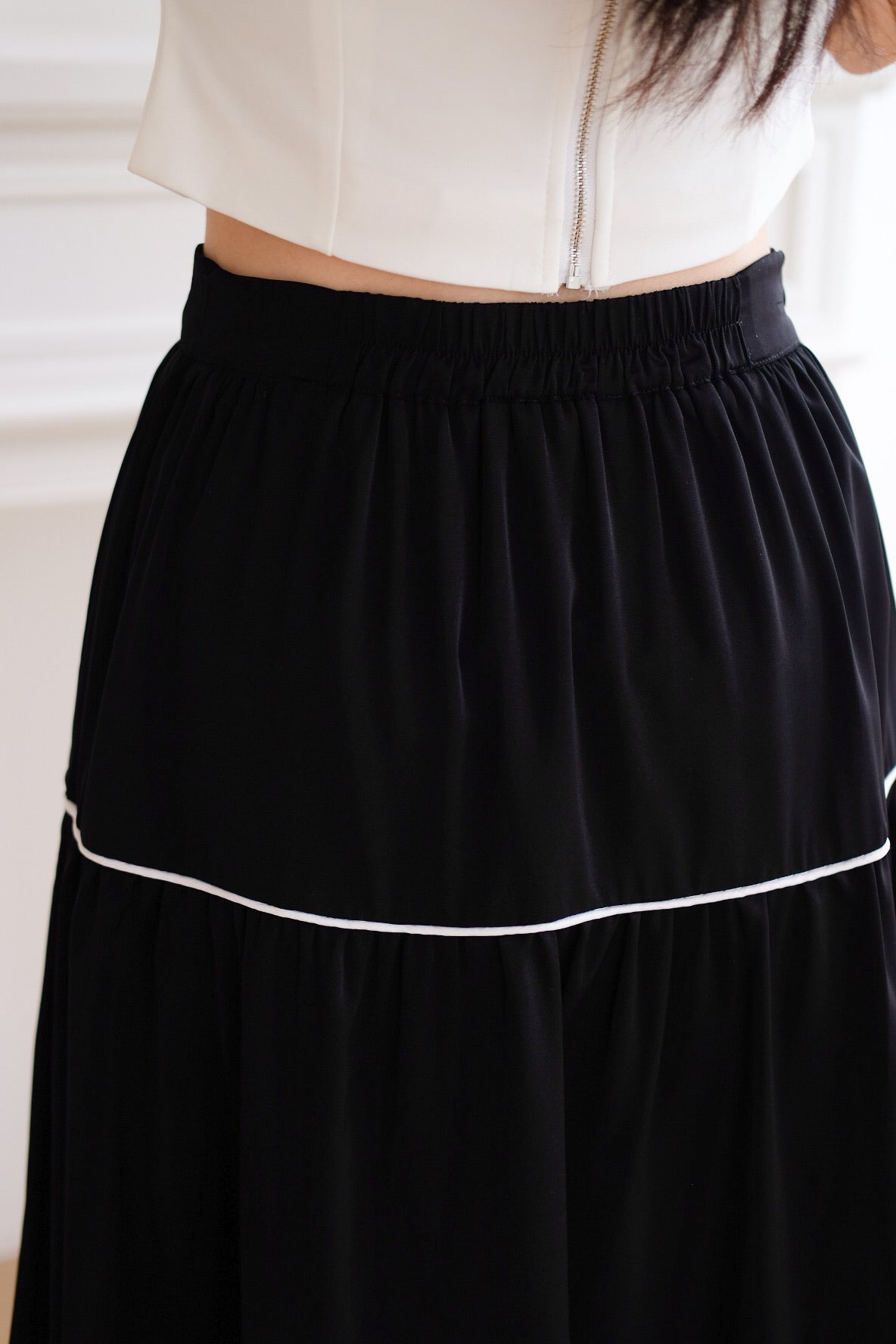 Alva Vintage Contrast A Line Skirt (Black)