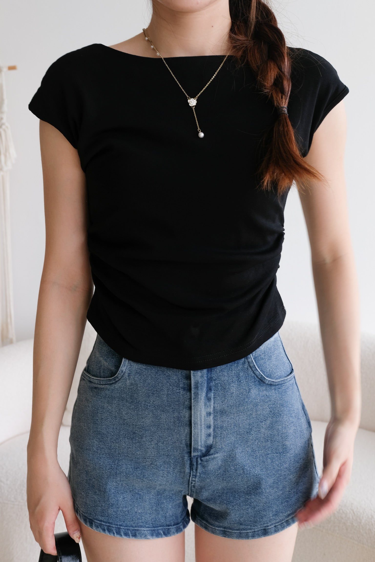 Zola Boatneck Ruched Tee (Black)