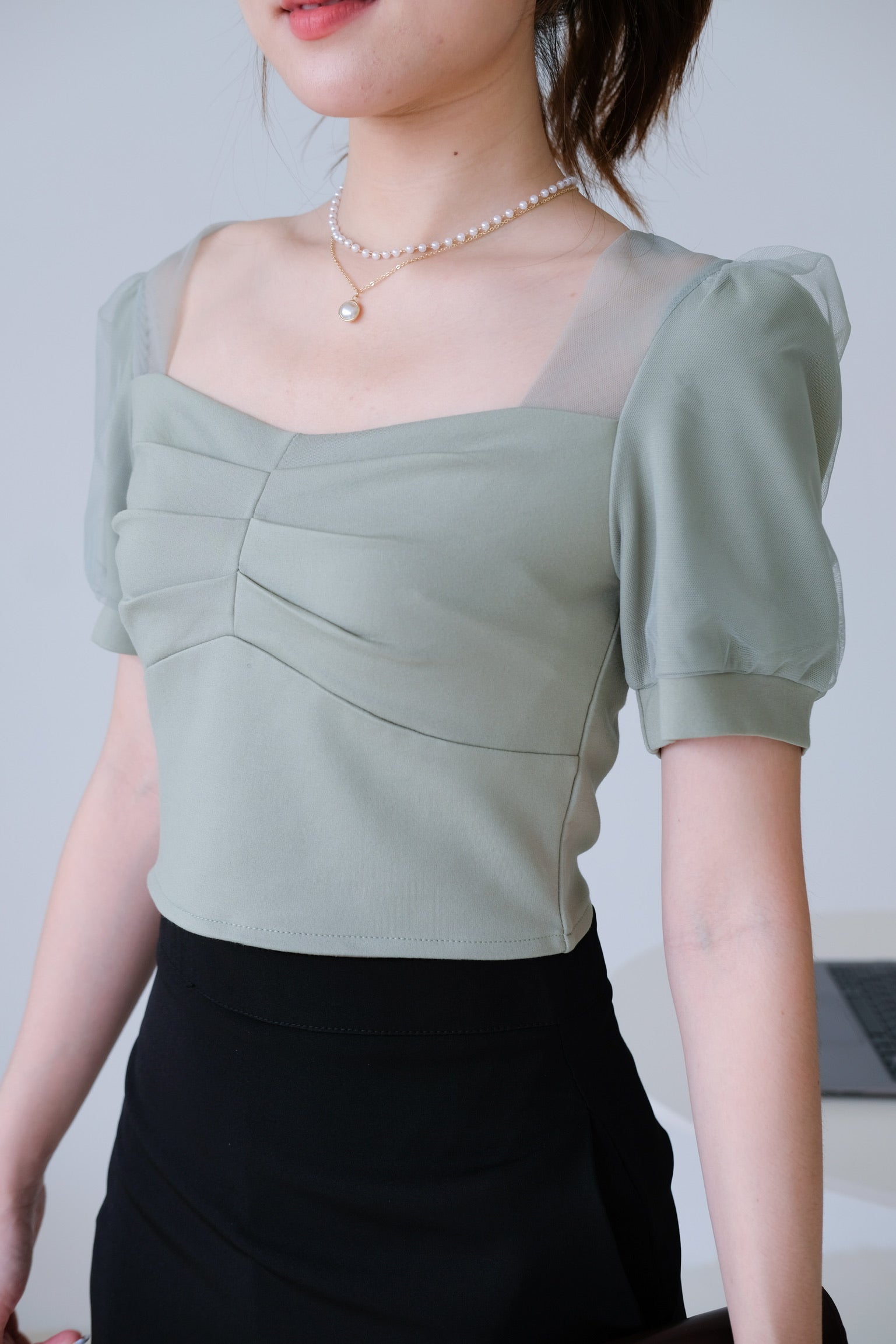 Ruffle Ruched Puff Sleeve Top (Green)