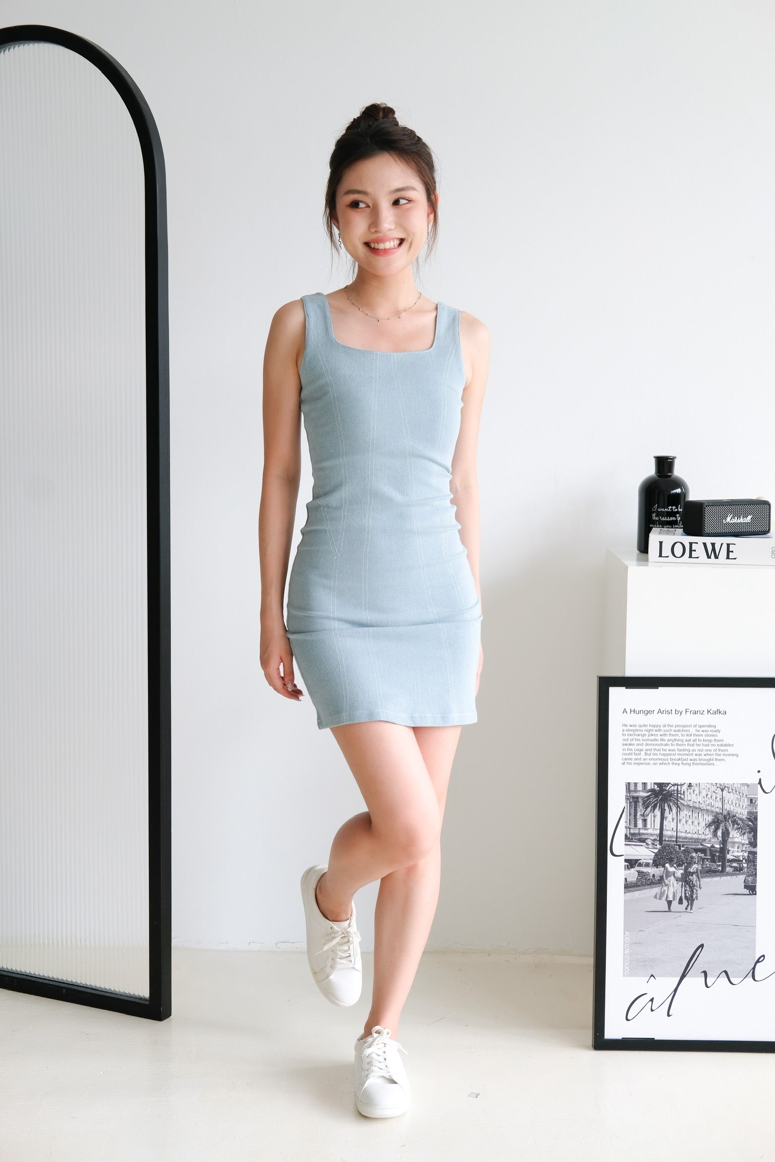 Slyvia Denim Bodycon Dress (Light Blue)