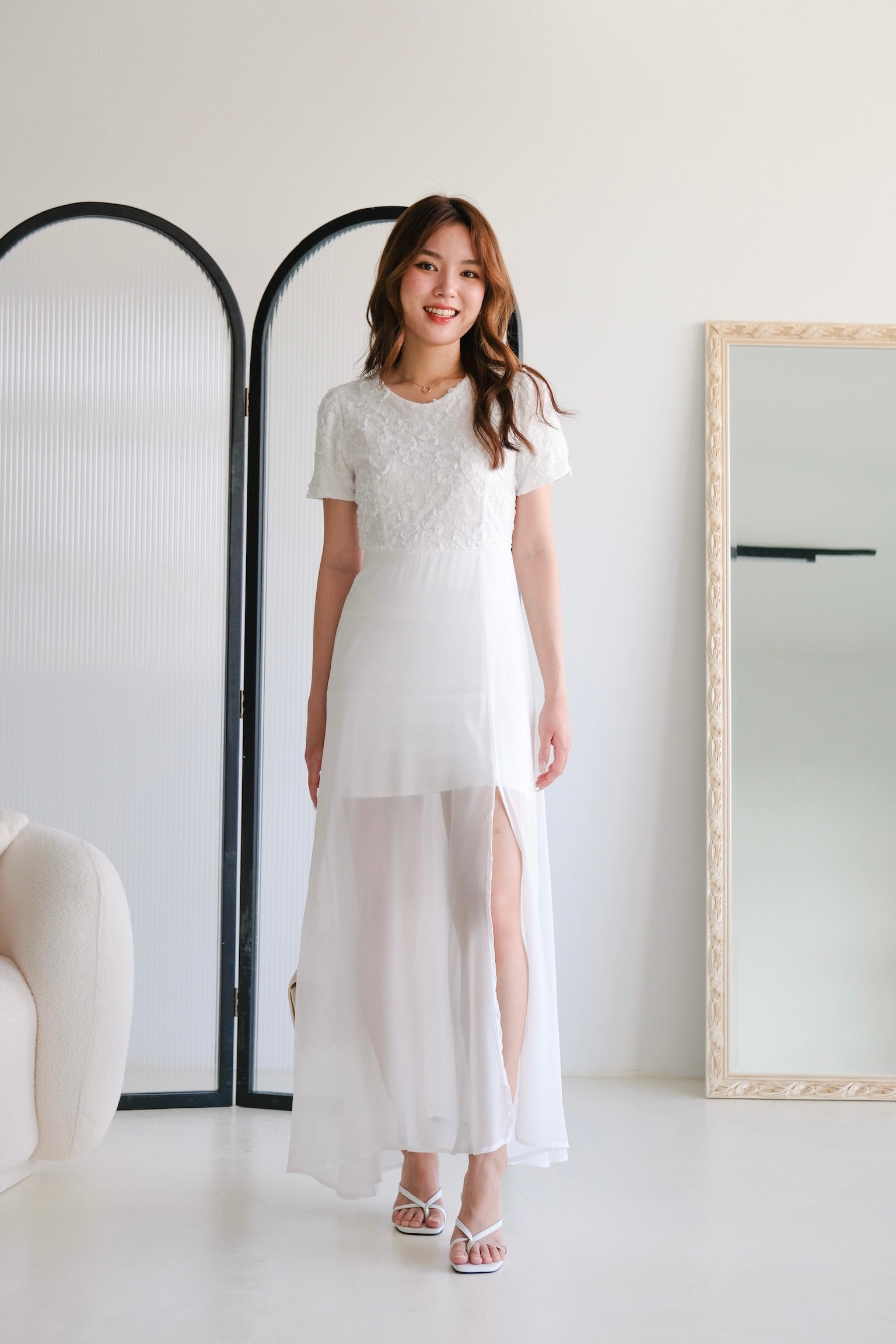 Soraya Lace Chiffon Slit Maxi Dress (White)