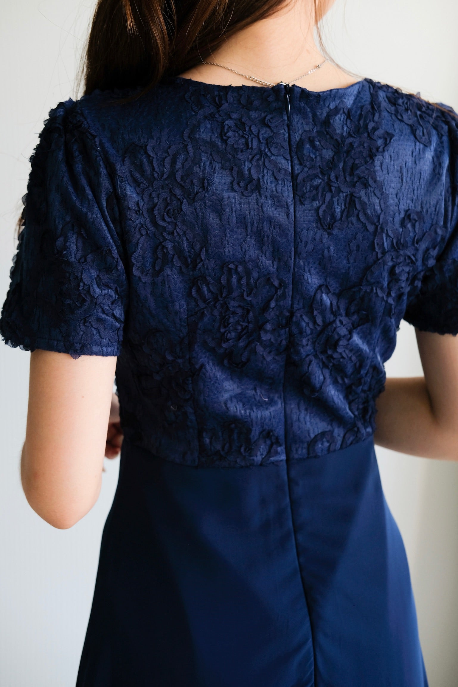 Soraya Lace Chiffon Slit Maxi Dress (Navy Blue)