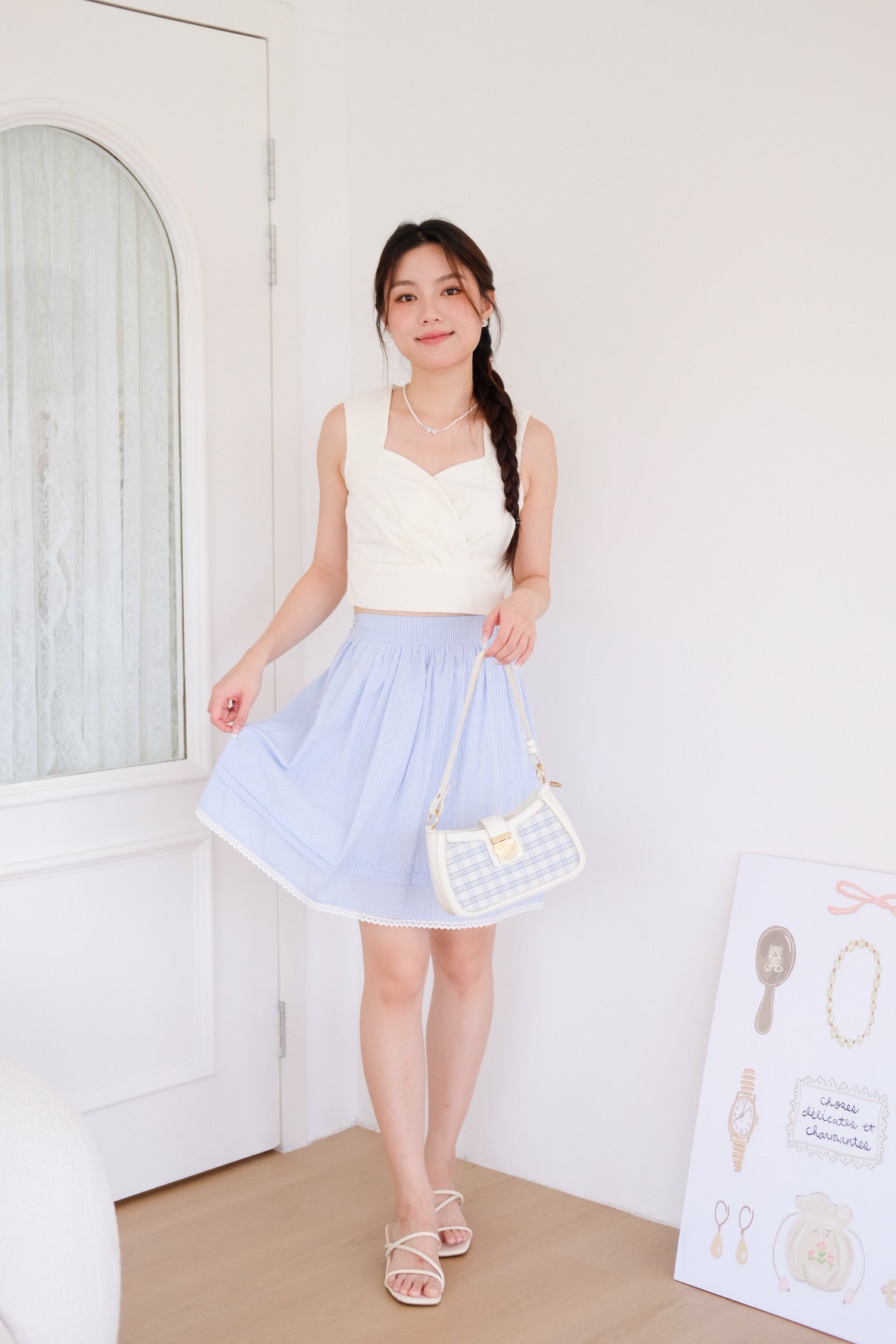 Hayley Sweetheart Crop Top (White)