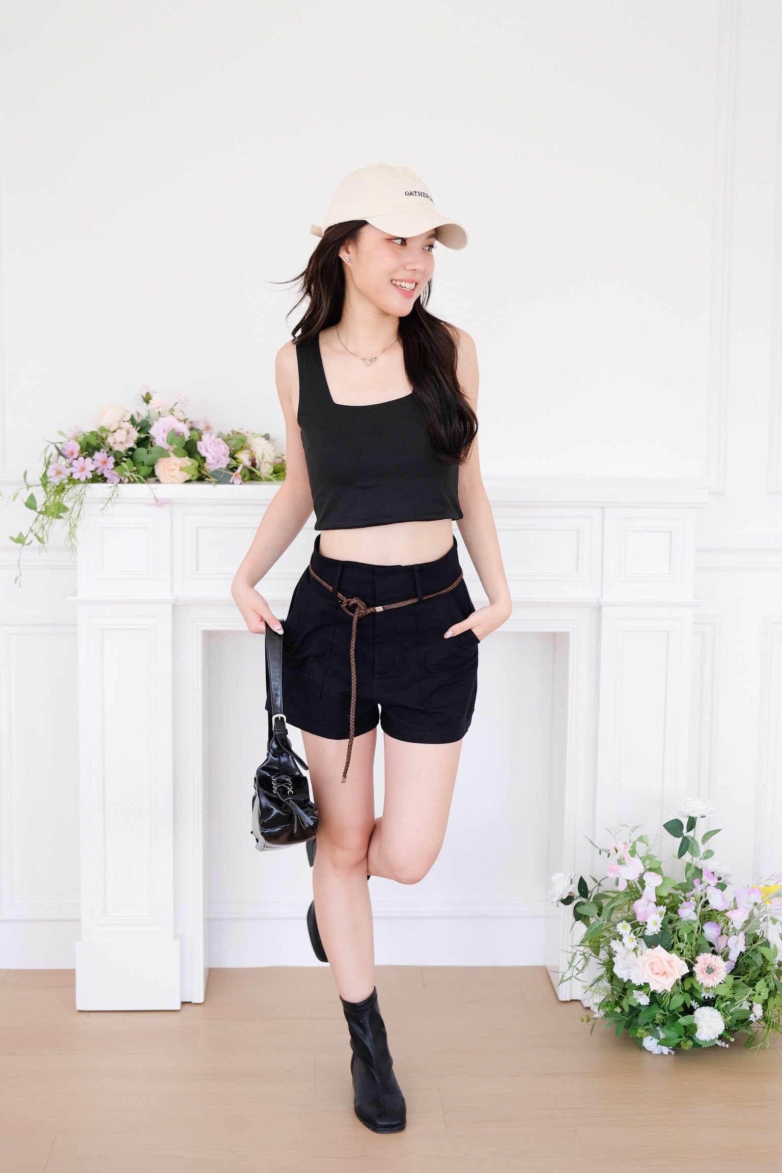 Mindy Linen Shorts (Black)