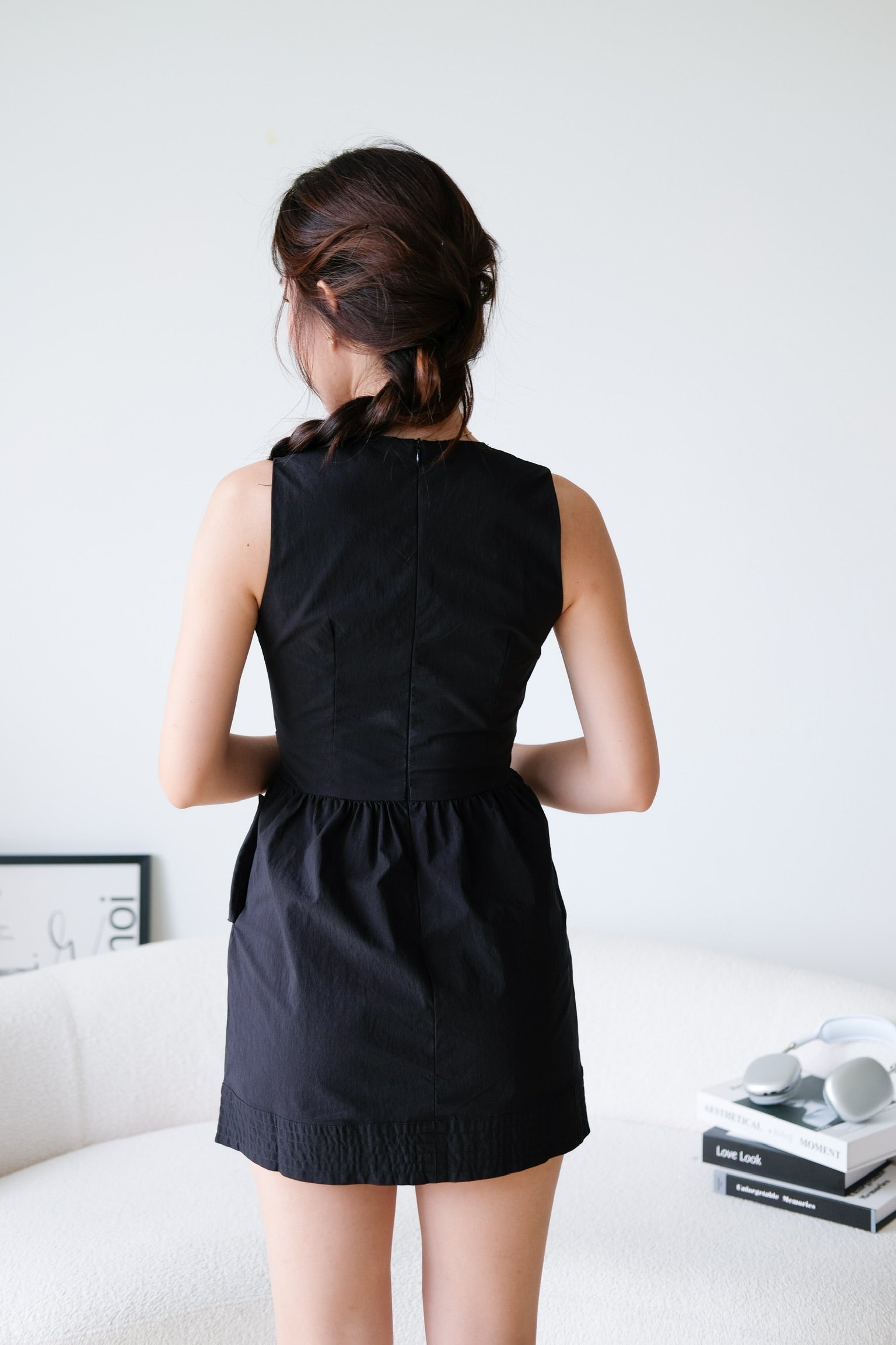 Lydia Pocket Dress (Black)