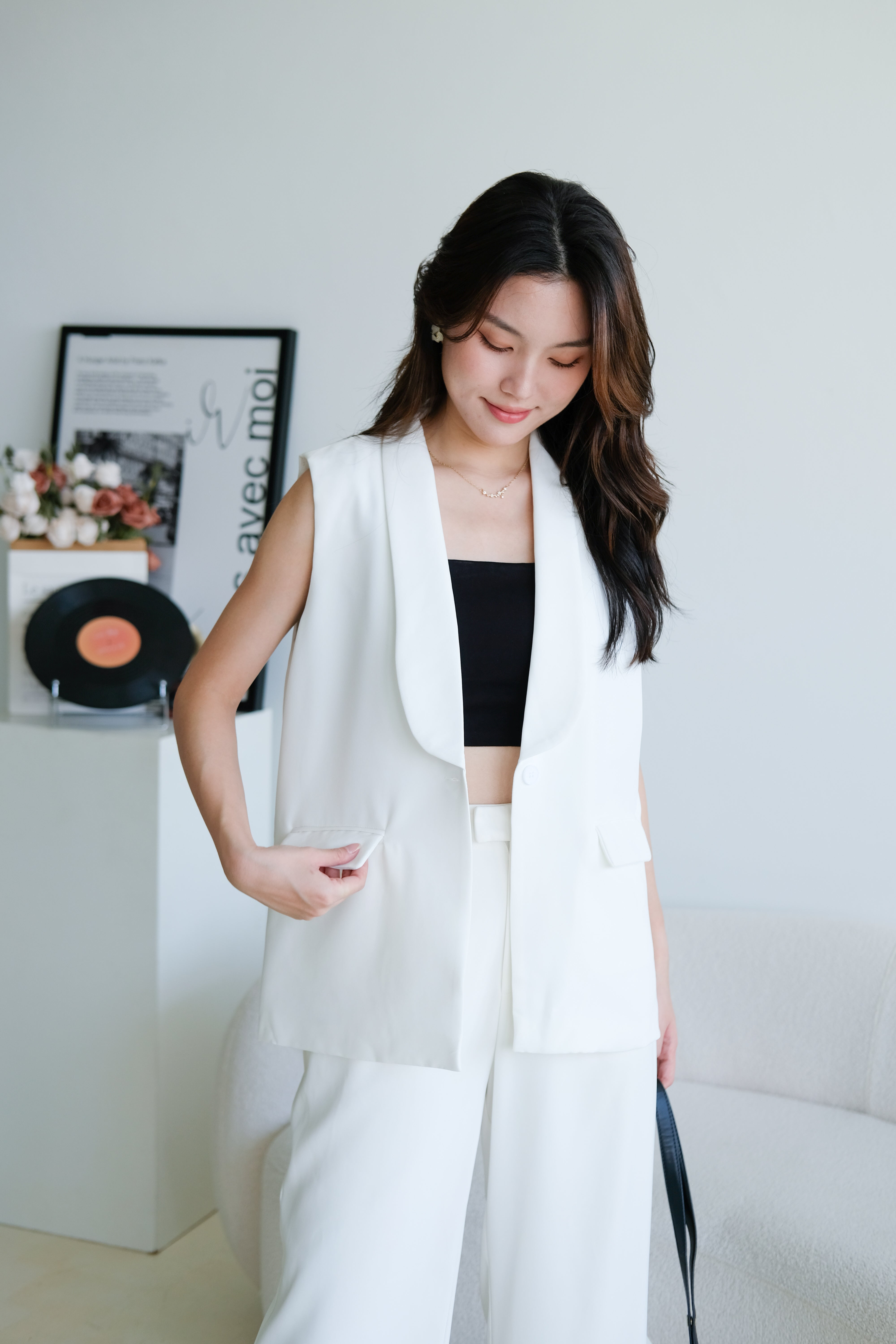 Zora Blazer Long Vest (White)