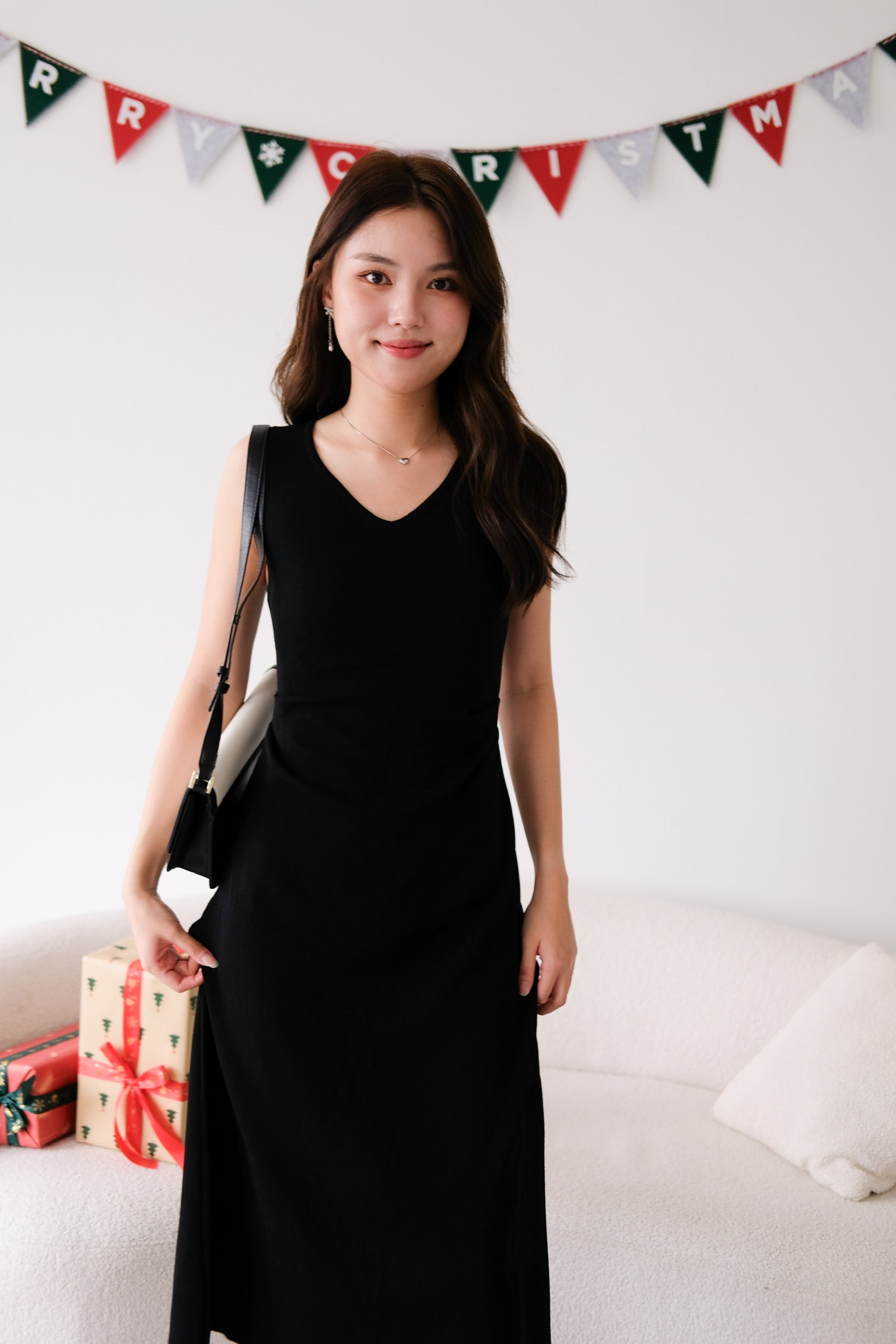 Roxanne Knit Comfy Midaxi Dress (Black)