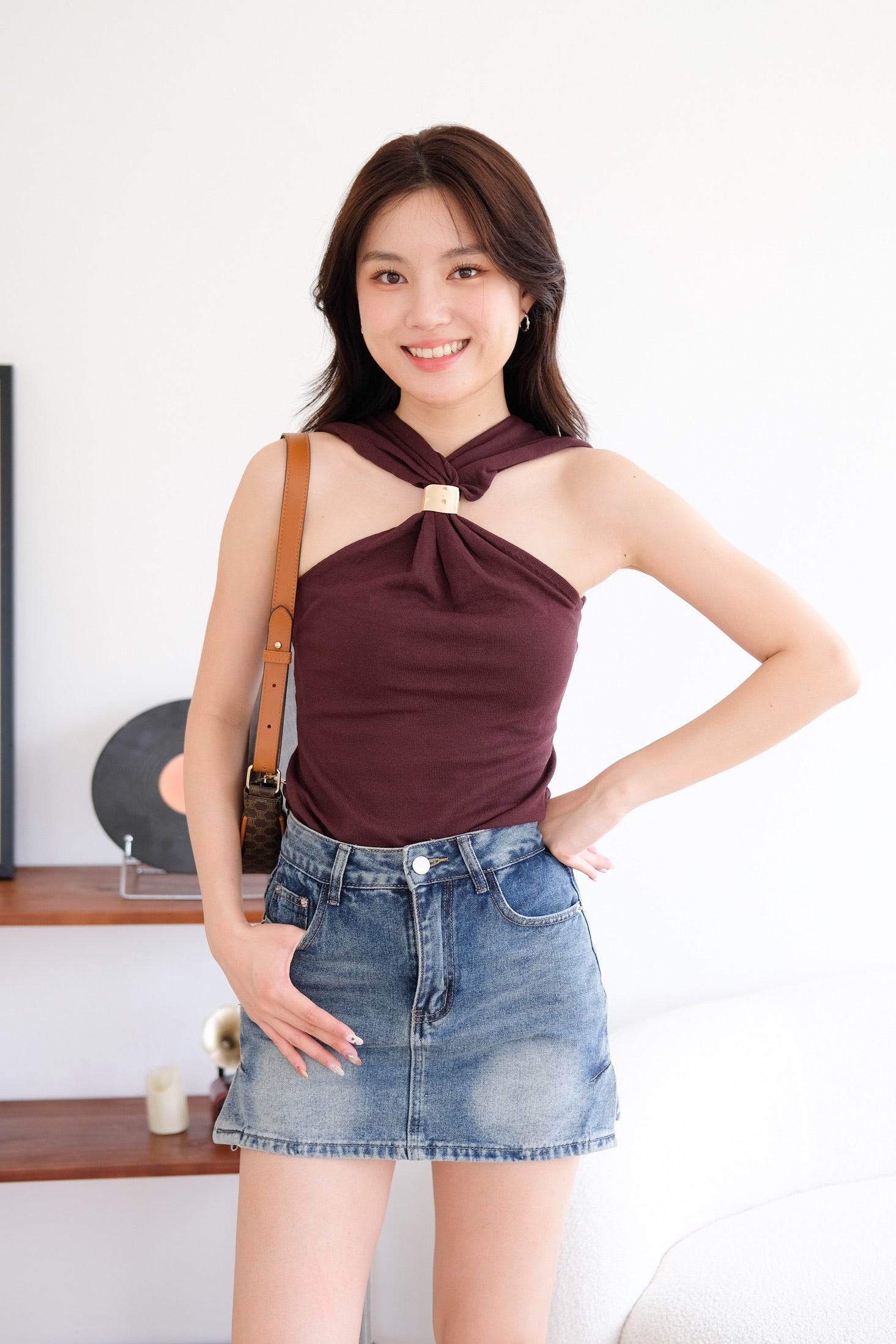 Suezette Halter Gold Ornament Knit Top (Brown)