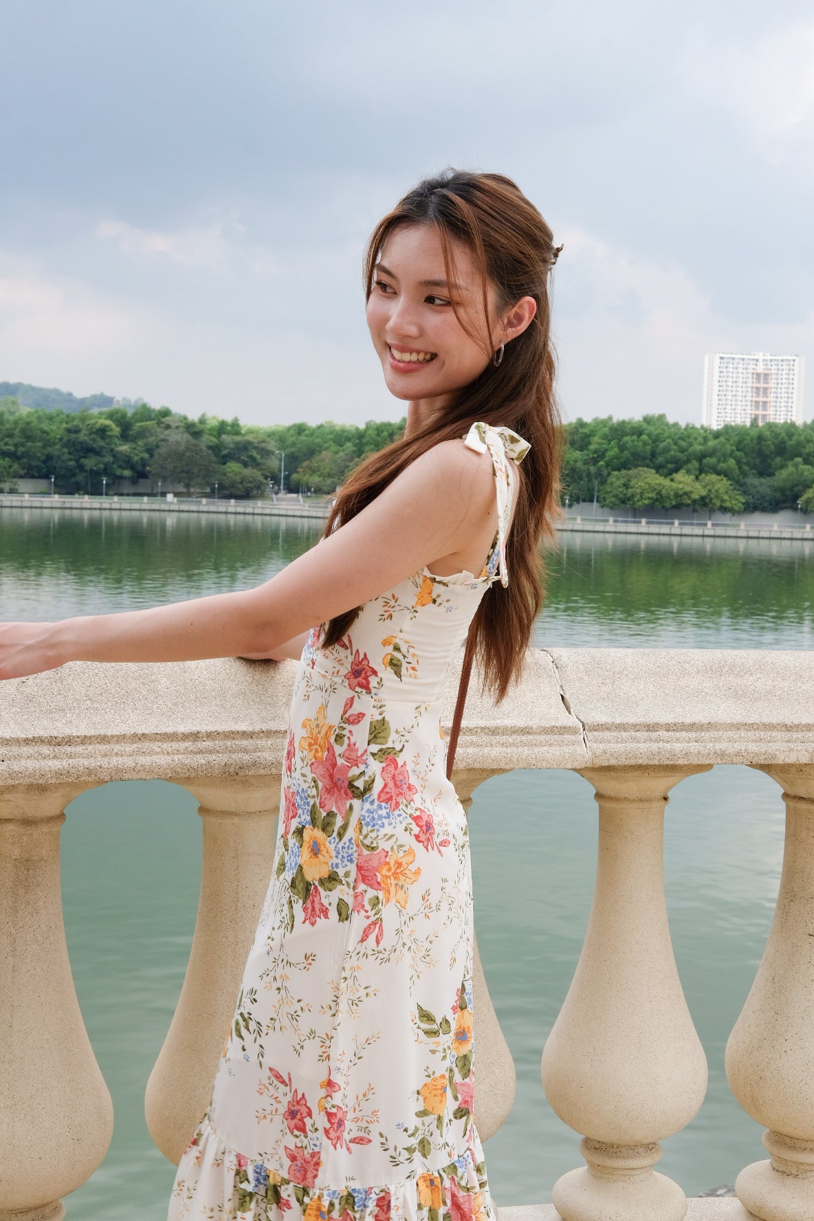 Shannon Floral Ruffle Maxi Dress (Cream)