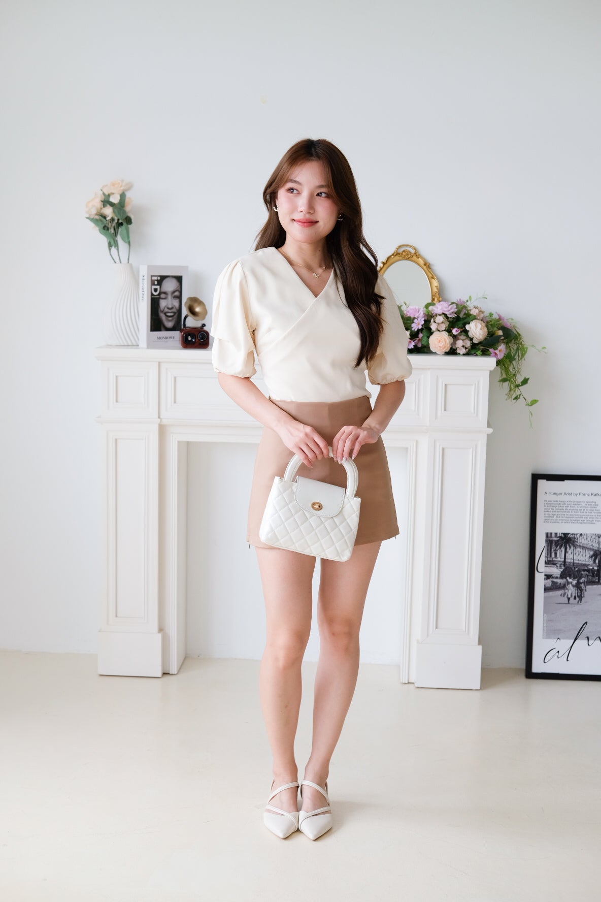 Laura Puffy Crop Top (Cream)