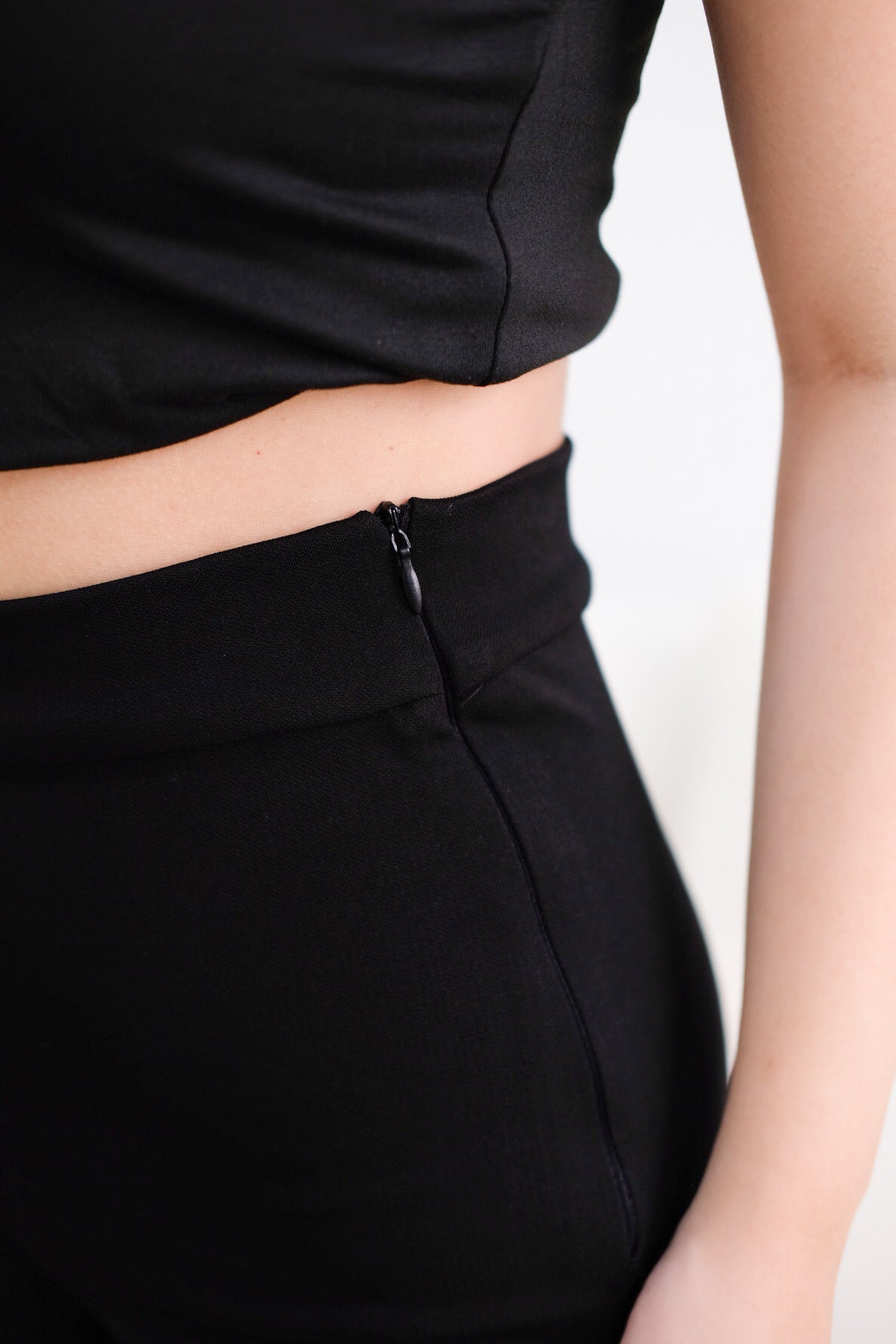 High-Waisted Yoga Flare Pants (Black)