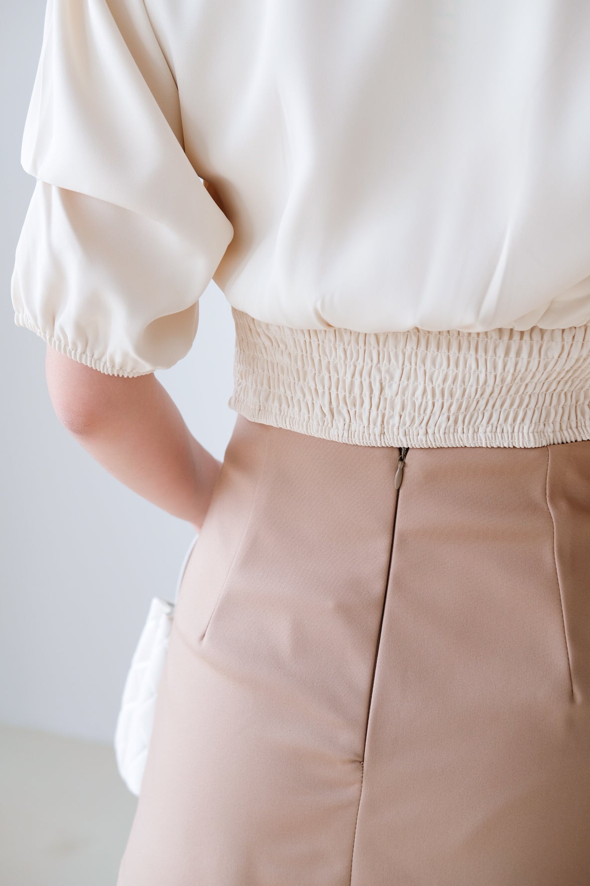 Laura Puffy Crop Top (Cream)