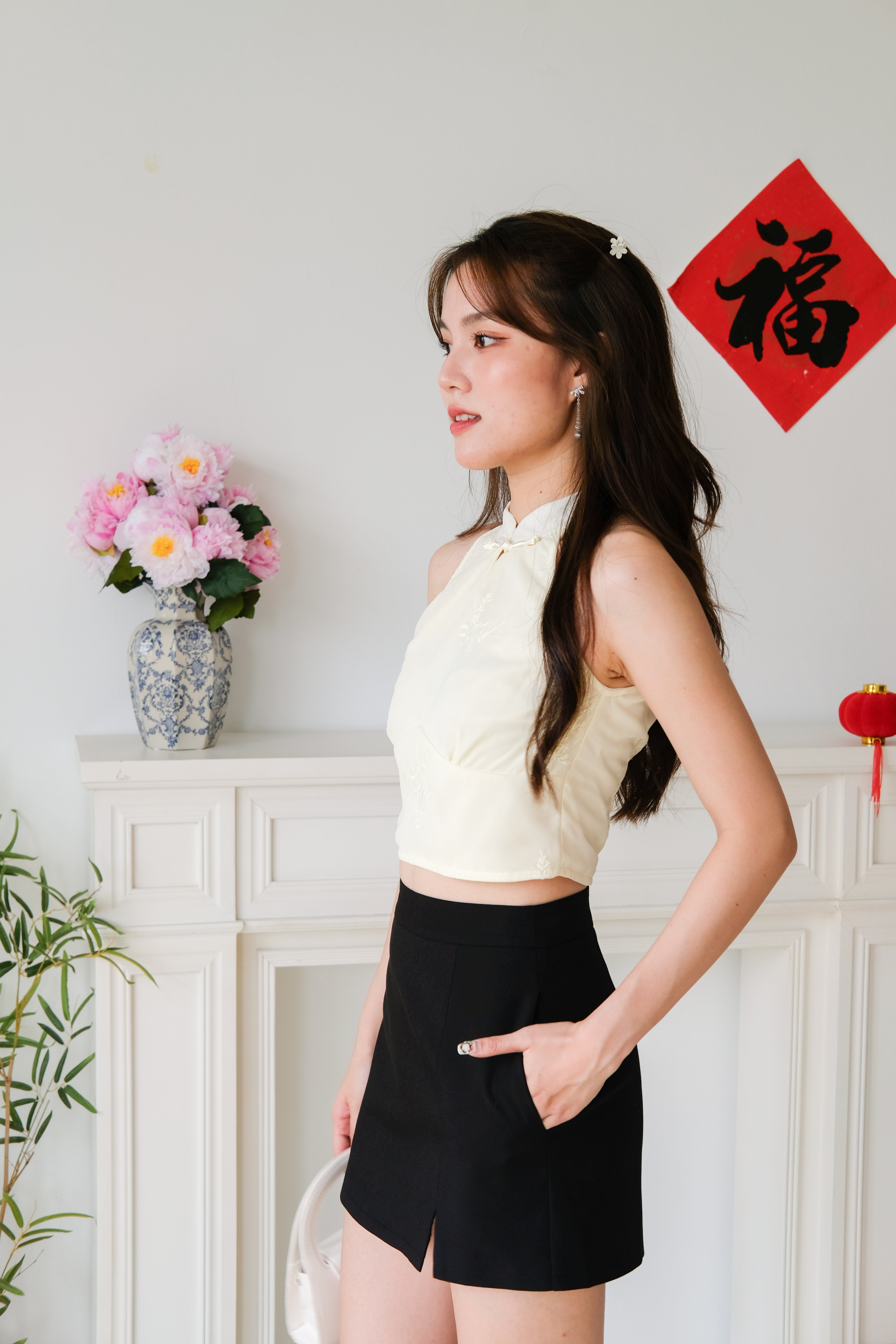 Huan Halter Cheongsam Crop Top (Pale Yellow)