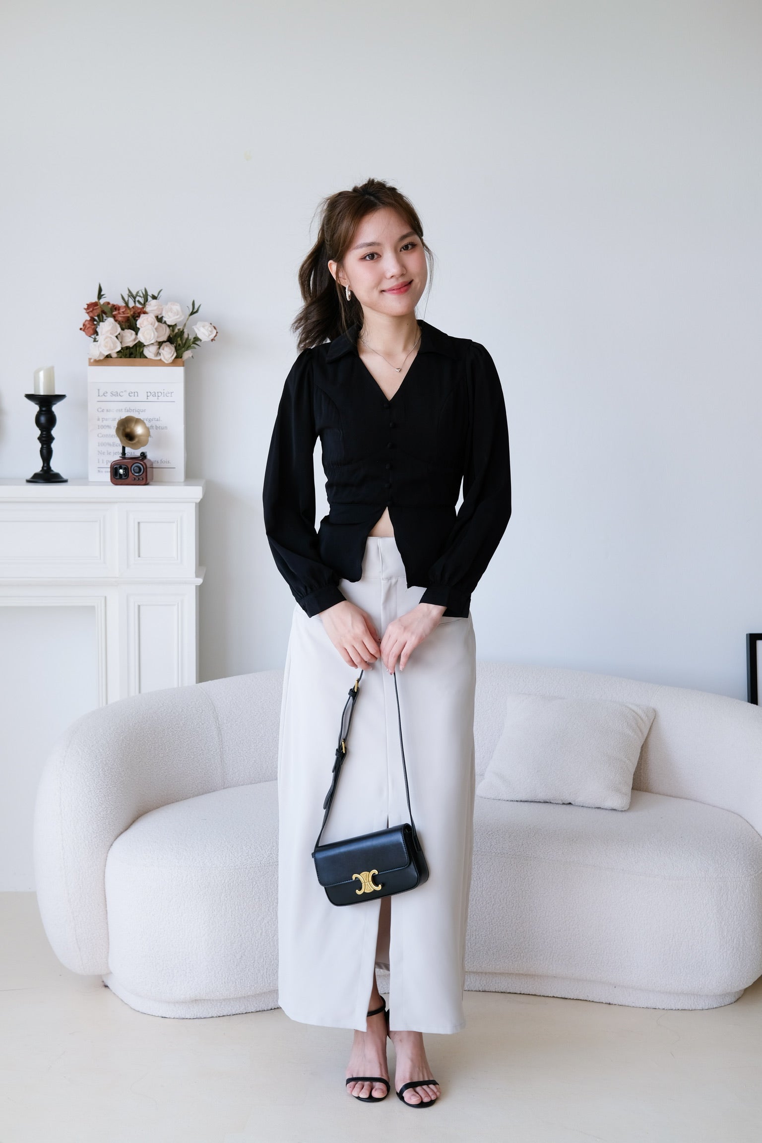 Gillian Button Long Sleeves Top (Black)