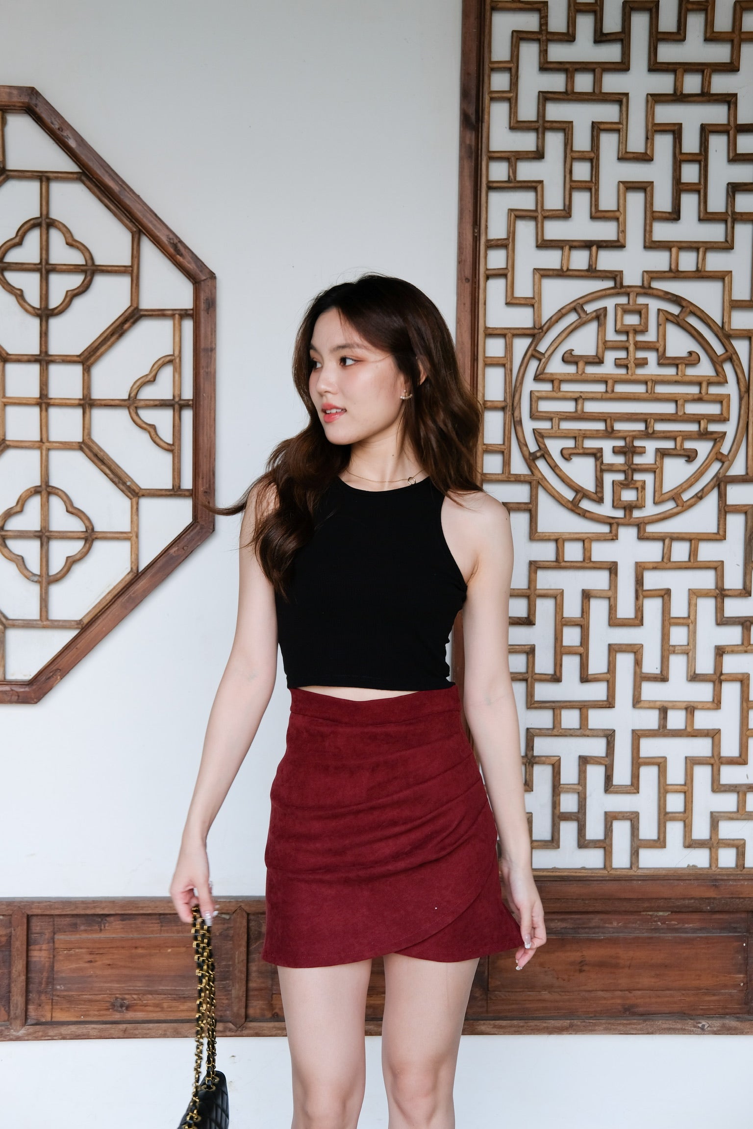 June Basic Halter Crop (Black)